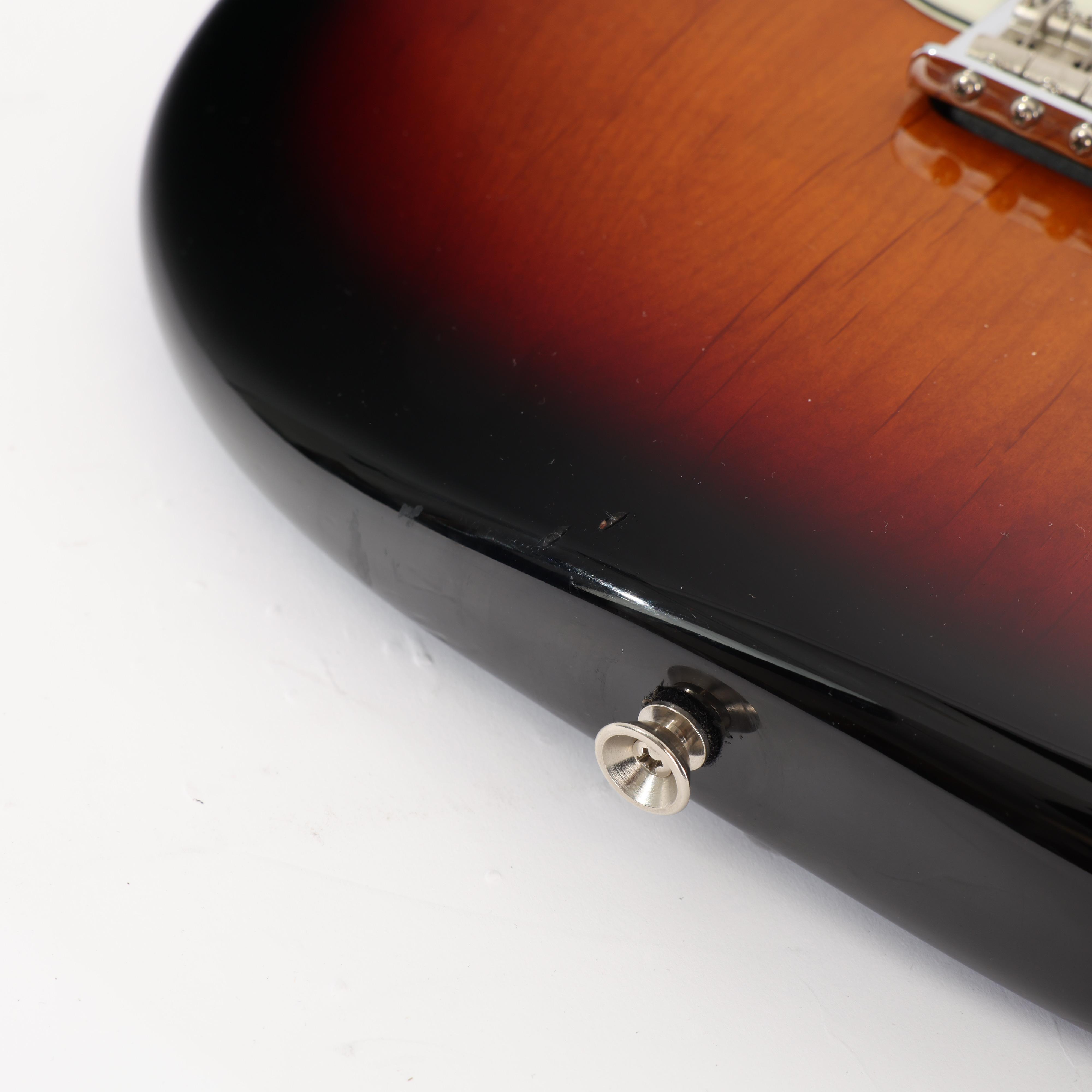 Second Hand Fender American Pro Stratocaster 2017 in sunburst 077 - SH-221-0077 (6).jpg