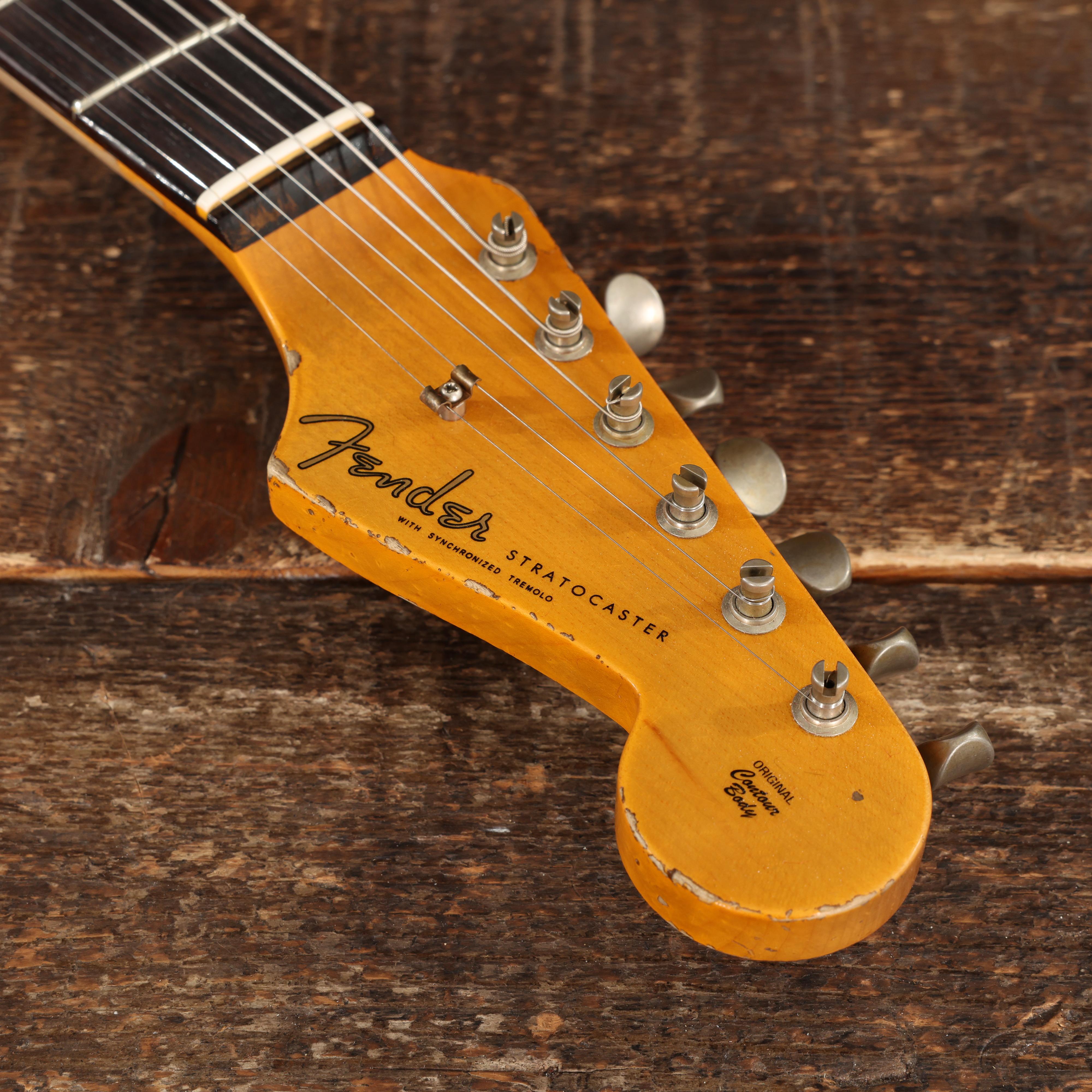 Fender Custom Shop Limited '59 Stratocaster Super Heavy Relic in Aged White over 3 Tone Sunburst - CZ583185 (16).JPG