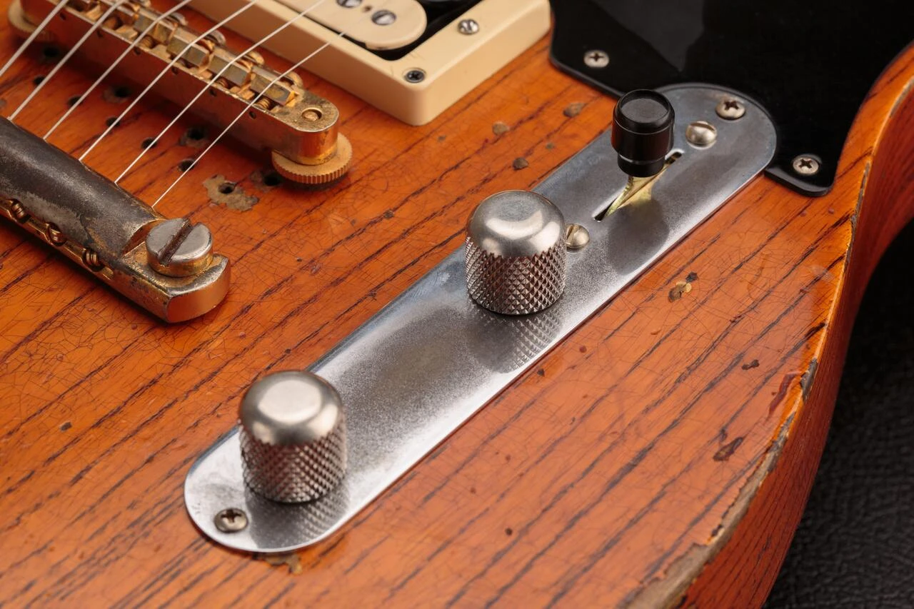 Fender Limited Edition Custom Shop Seymour Duncan Tele-Gib 50th Anniversary Telecaster - Seymour-Duncan-Guitar-50th-TeleGib-Lifestyle-44.jpg