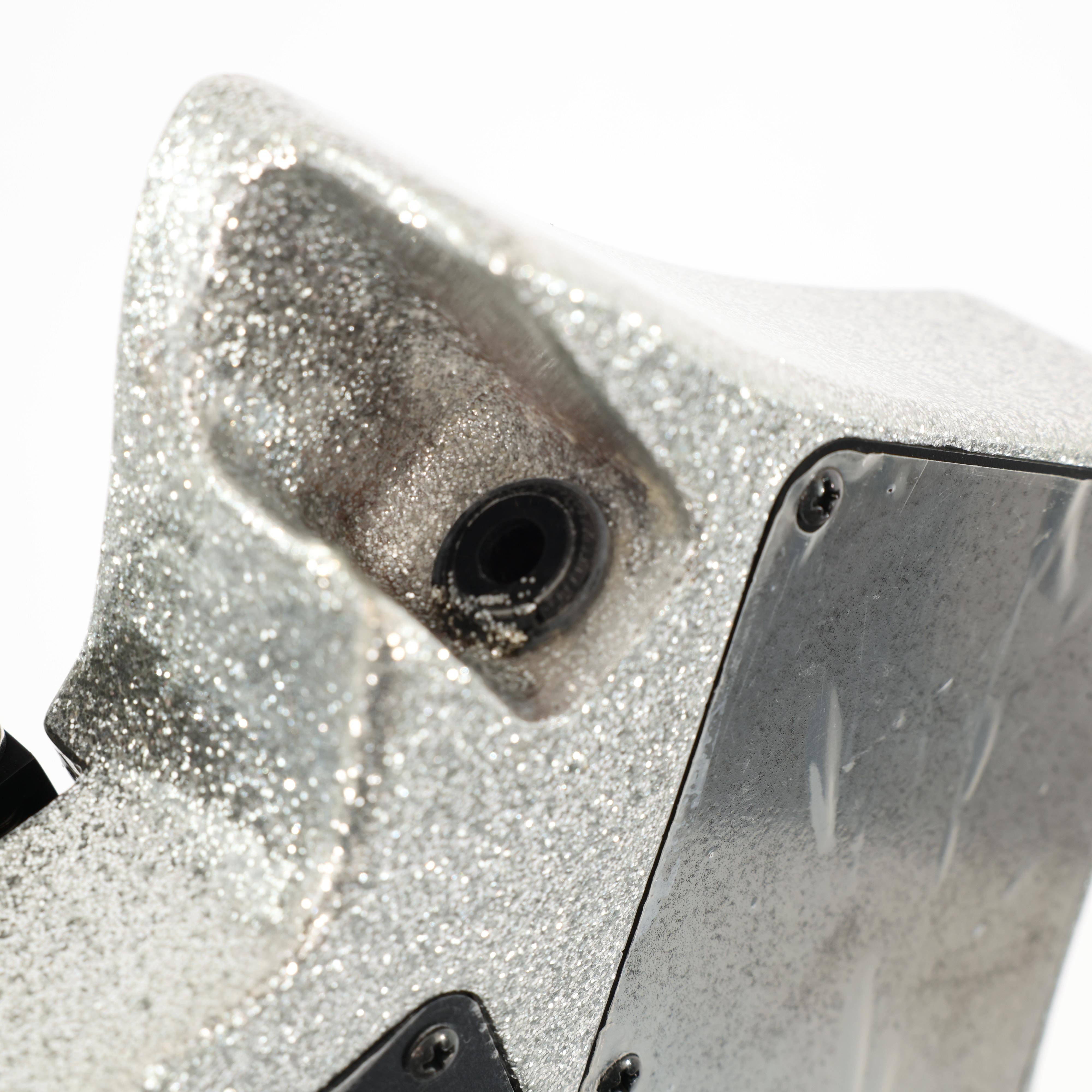 B Stock : Sire Larry Carlton X6 Headless Electric Guitar in Silver Sparkle - 003 - B-X66SSP-0003 (13).jpg