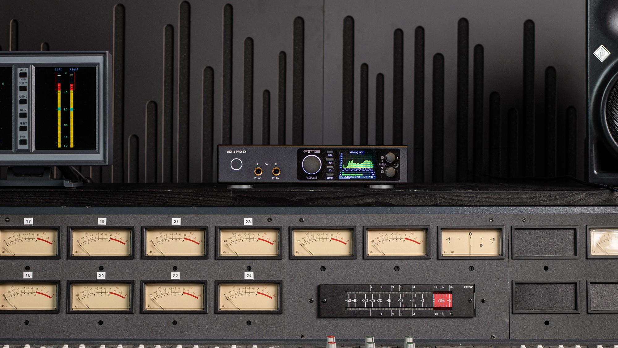 RME ADI-2 Pro EX Reference AD/DA Converter - ADI-2PROEX (3).jpg