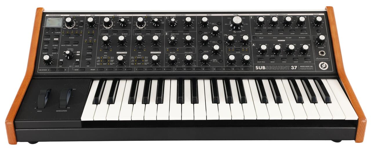 Second Hand Moog Subsequent 37 Paraphonic Analogue Desktop Synth 556 - SH-114-2556 (2).jpg