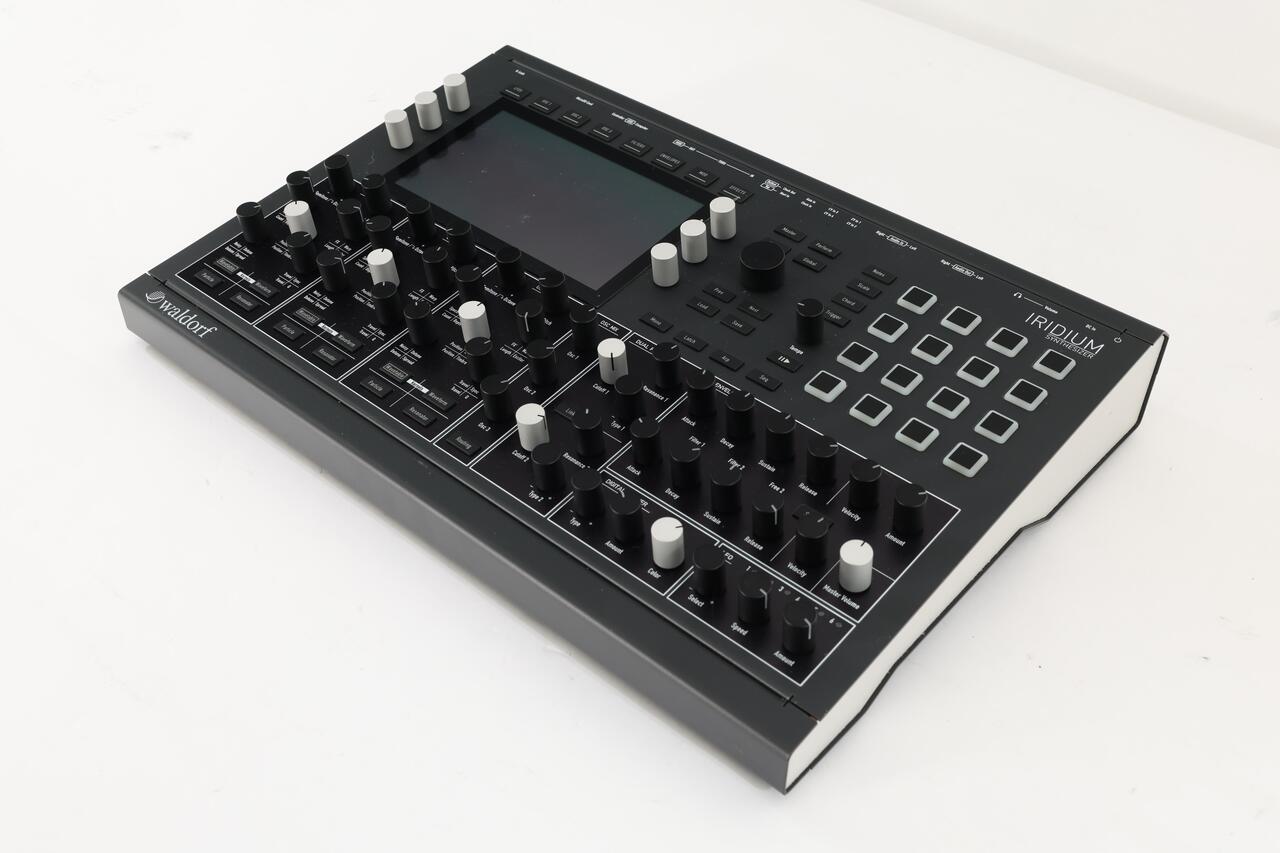 Second Hand Waldorf Iridum Desktop Synthesizer 315 - SH-141-6315 (4).jpg