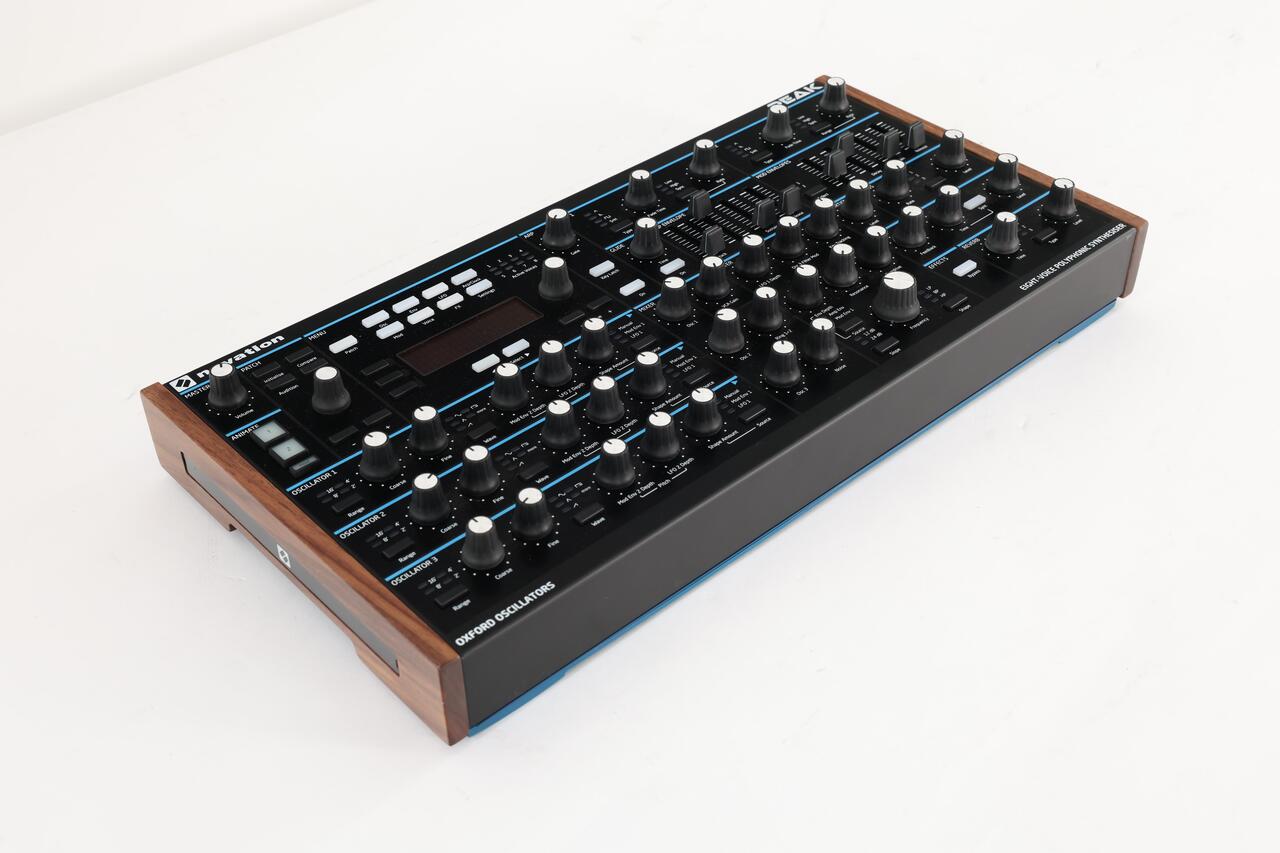 Second Hand Novation Peak Eight-voice Desktop Polyphonic Synthesizer 040 - SH-213-0040 (3).jpg