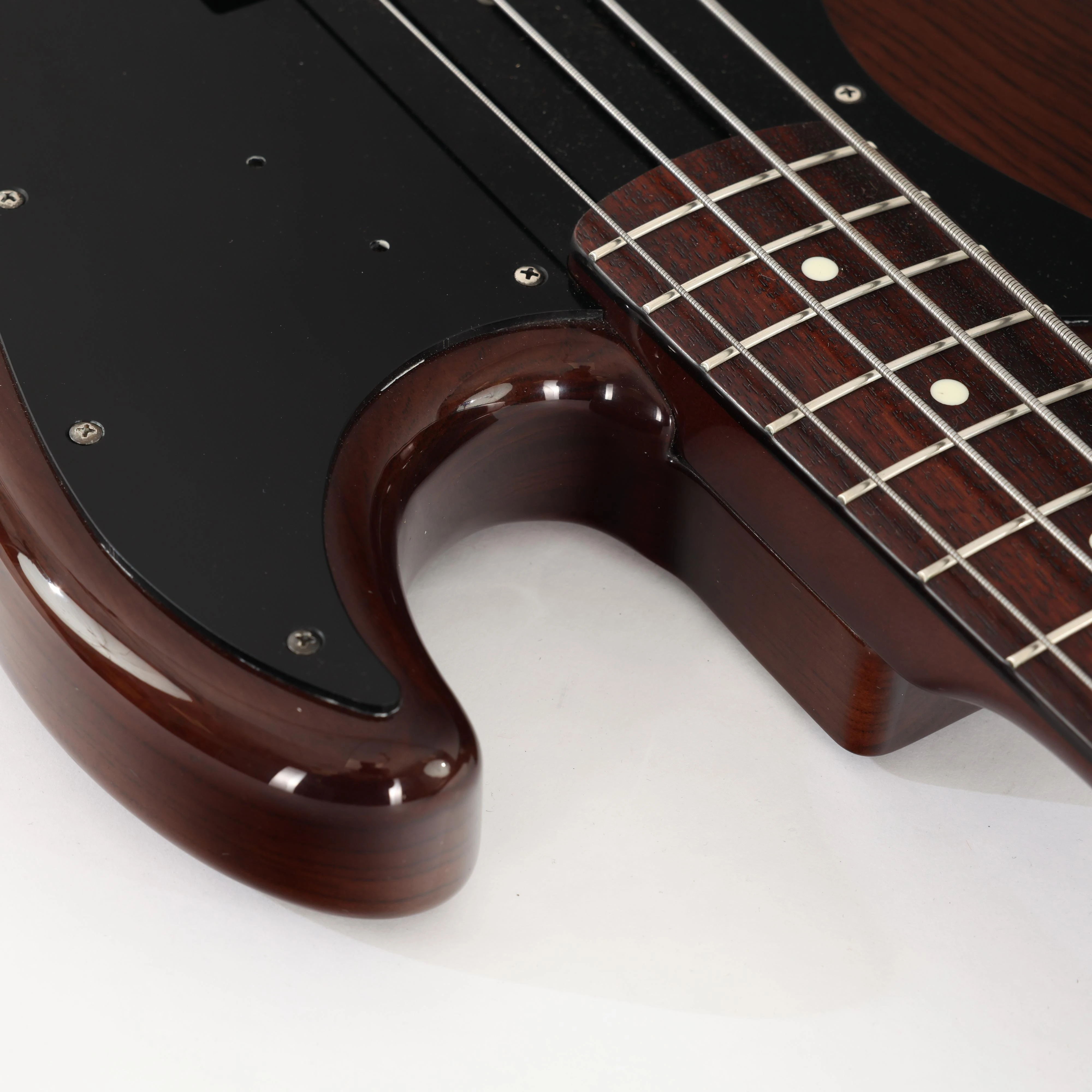 Second Hand Fender MIJ Walnut Jazz Bass 082 - SH-221-0082 (9).jpg