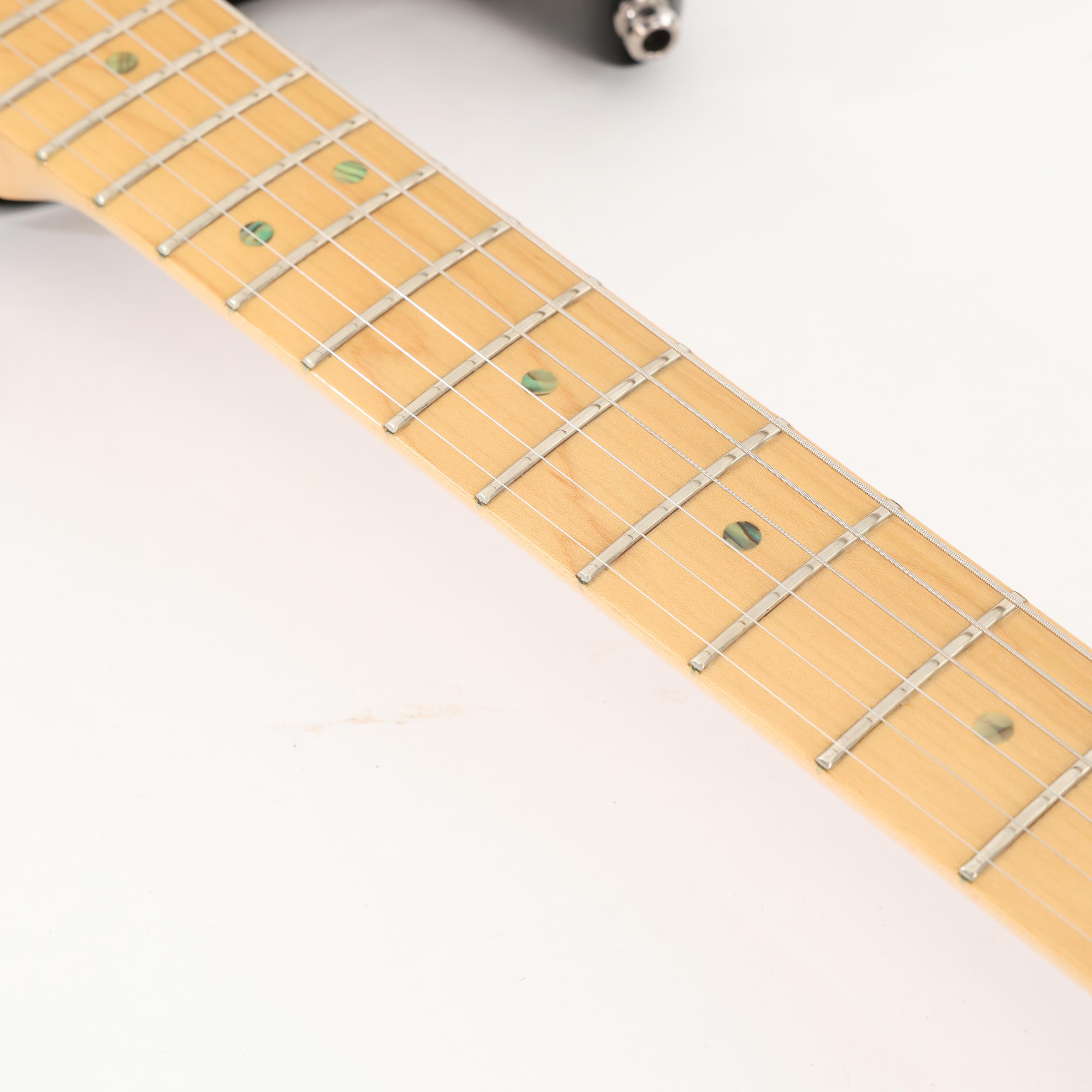 Second Hand Fender American Deluxe Strat 363 - SH-122-1363 (10).jpg