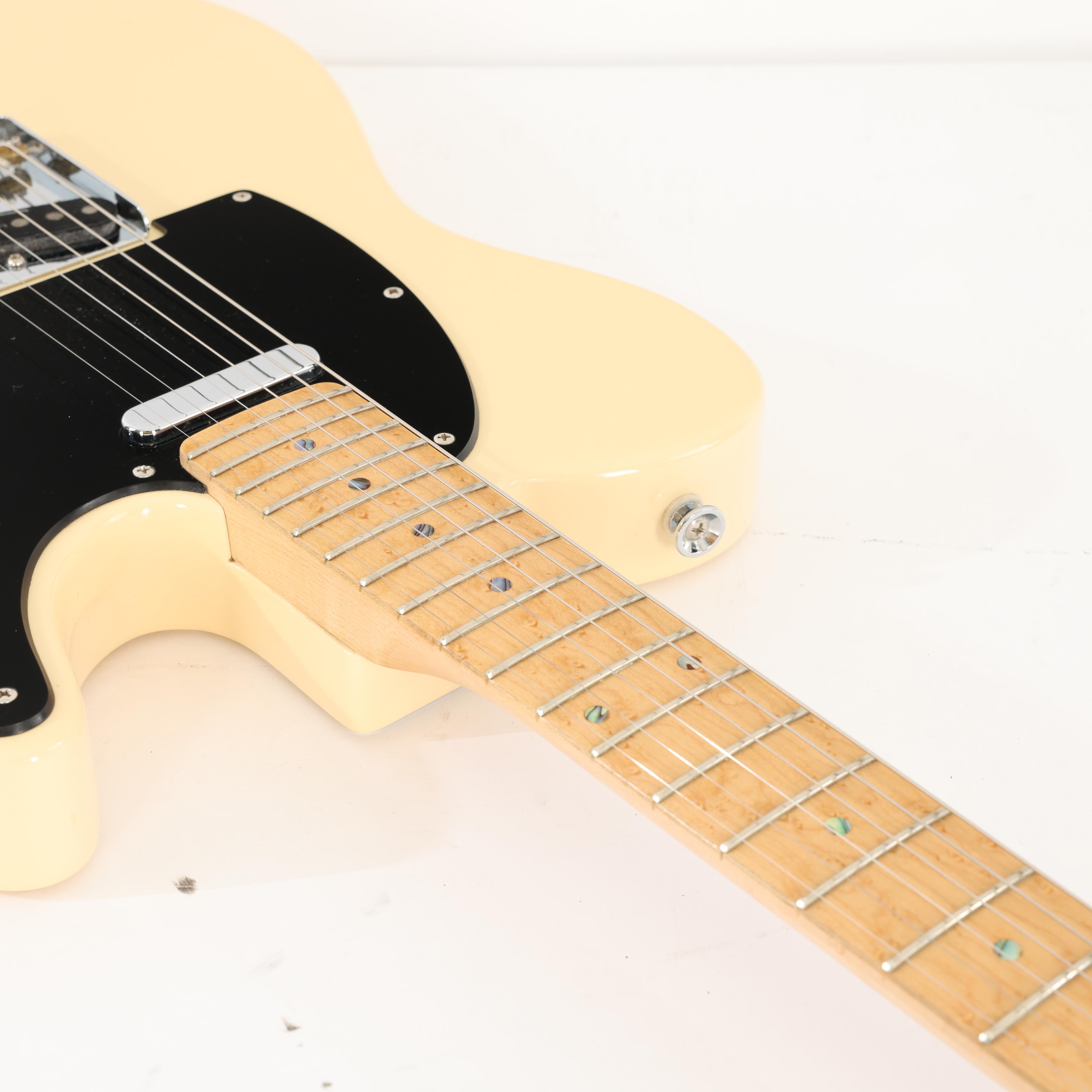 Second Hand Fender Lite Ash Telecaster in Vintage White 508 - SH-241-6508 (9).jpg