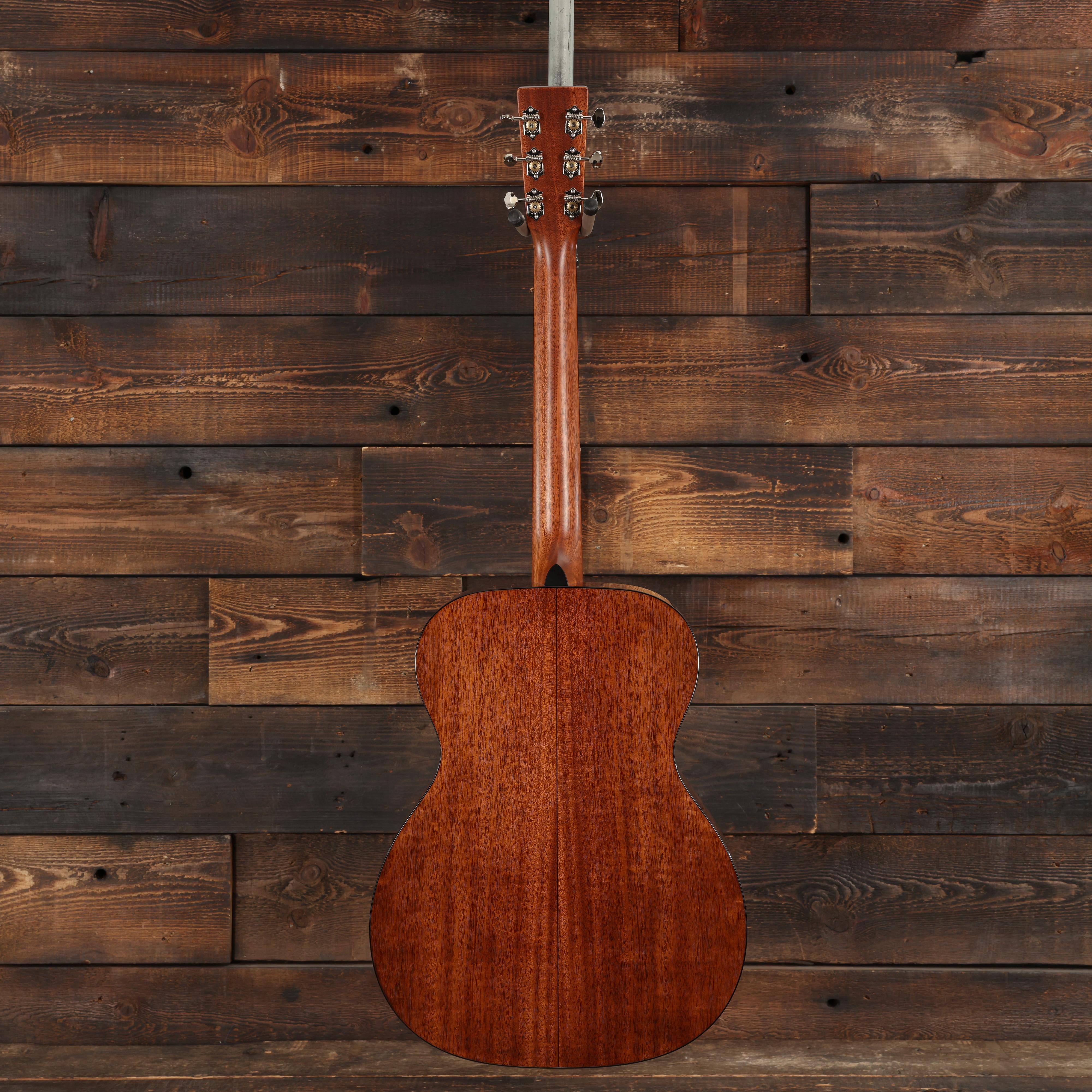 Martin Custom Shop 000-18 Acoustic Guitar - 3048883 (5).JPG