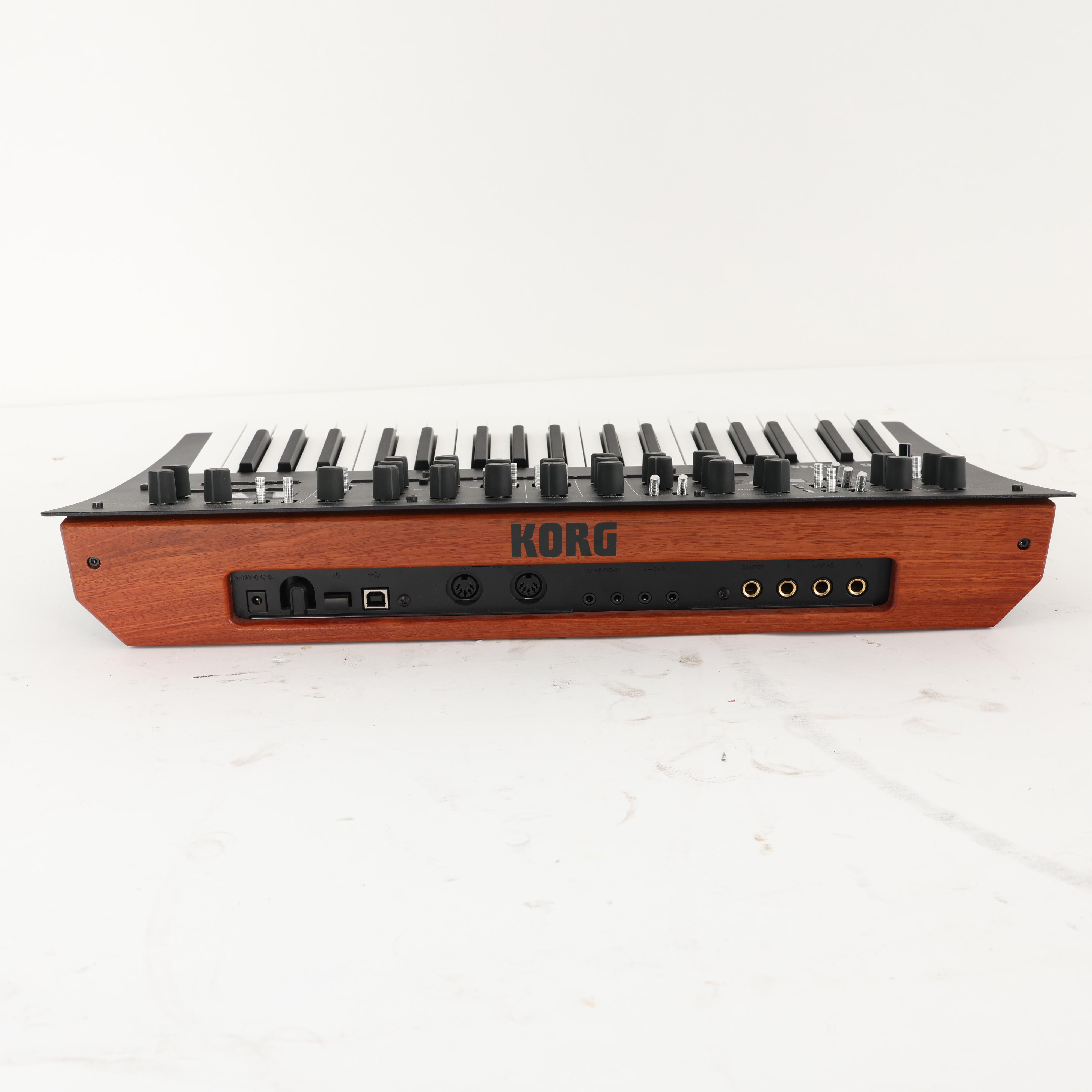 Second Hand Korg Minilogue XD Synthesiser (With Decksaver) 571 - SH-241-6571 (5).jpg