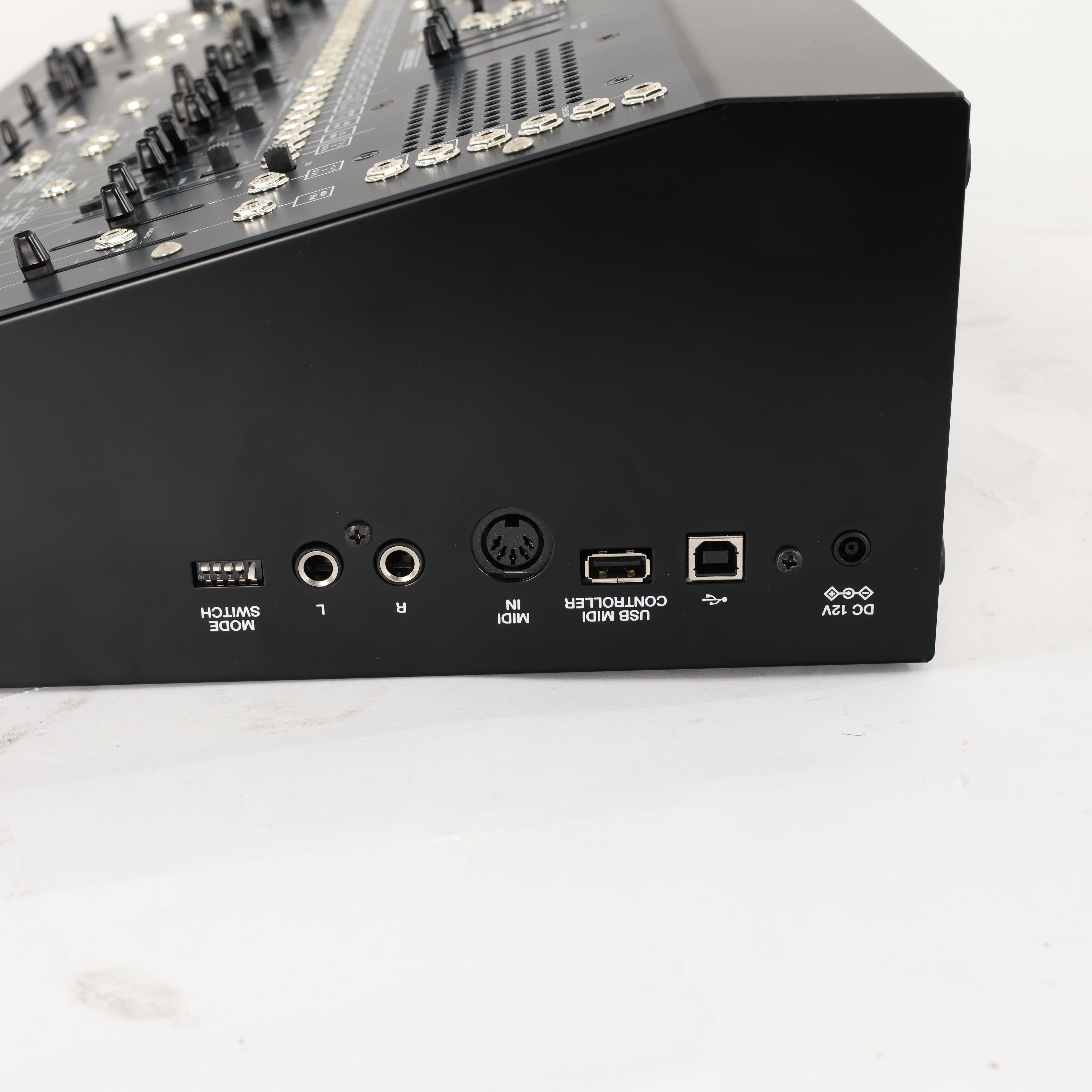 Second Hand Korg ARP 2600 M Semi-Modular Synthesizer With Travel Case 750 - SH-204-1750 (6).jpg