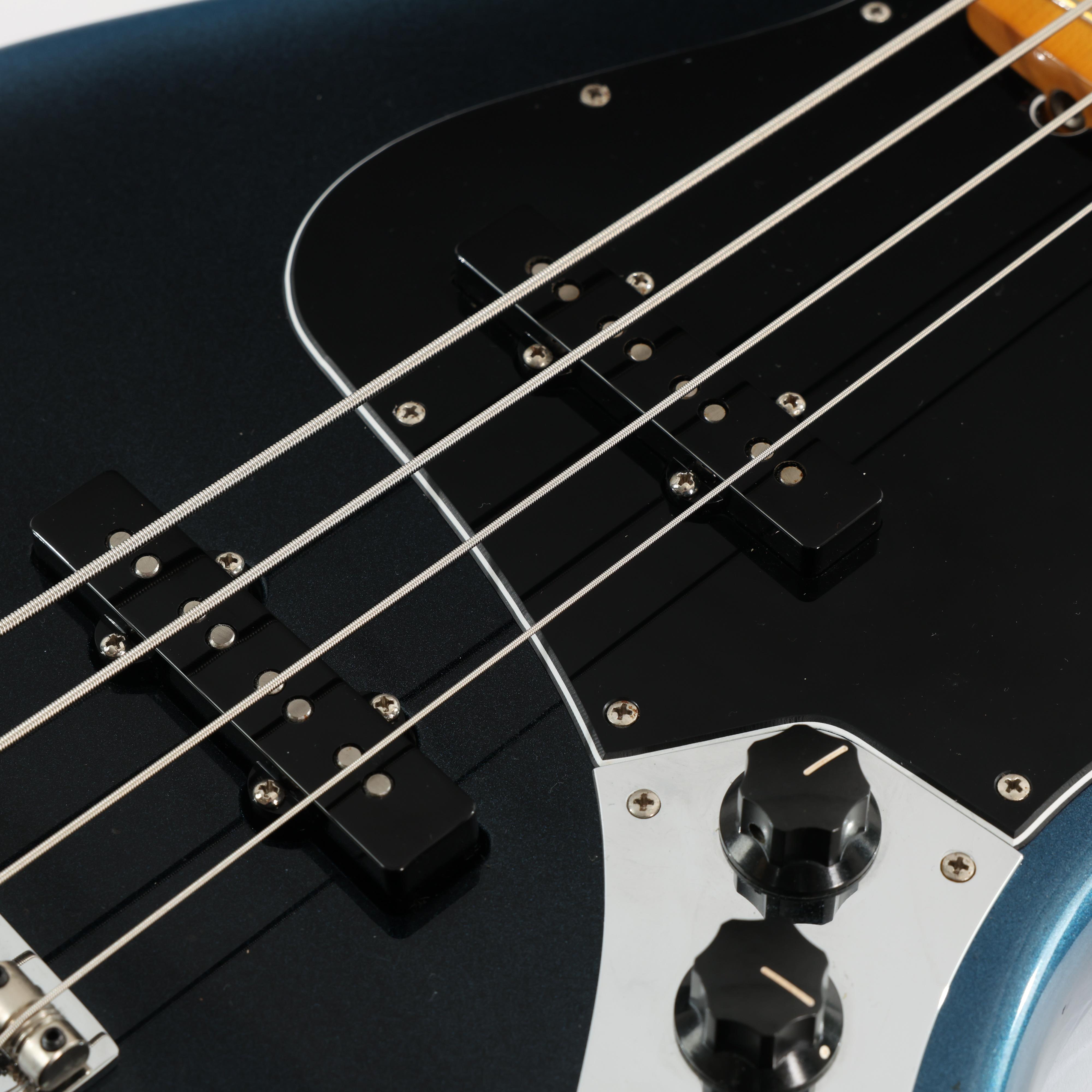 Second Hand Fender American Pro Jazz Bass in Dark Knight 081 - SH-221-0081 (6).jpg