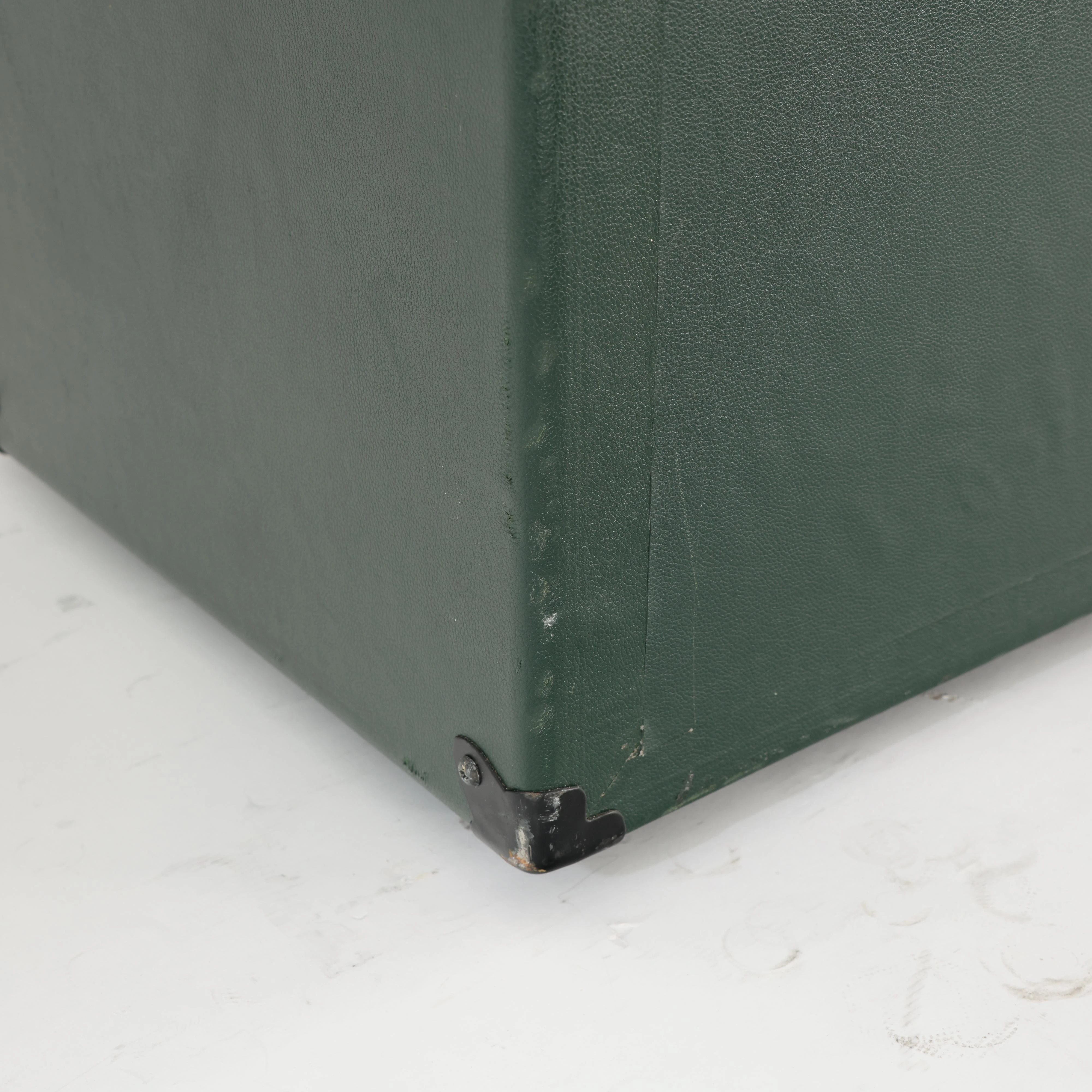 Second Hand Hartwood 2x12 Cabinet in British Racing Green With Celestion G-1275T 567 - SH-114-2567 (9).jpg