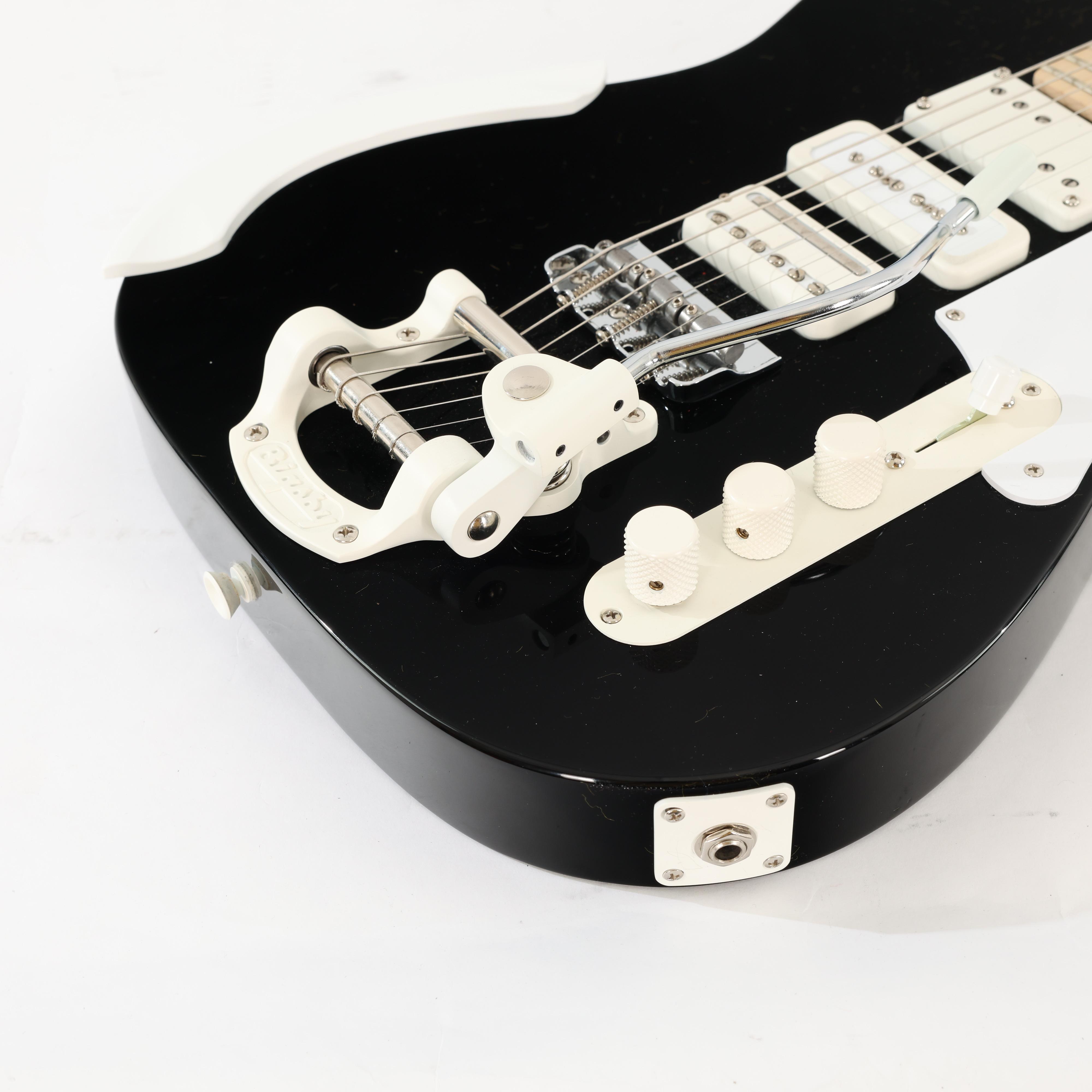 Second Hand Fender Triplecaster Jack White Signature 564 - SH-114-2564 (7).jpg