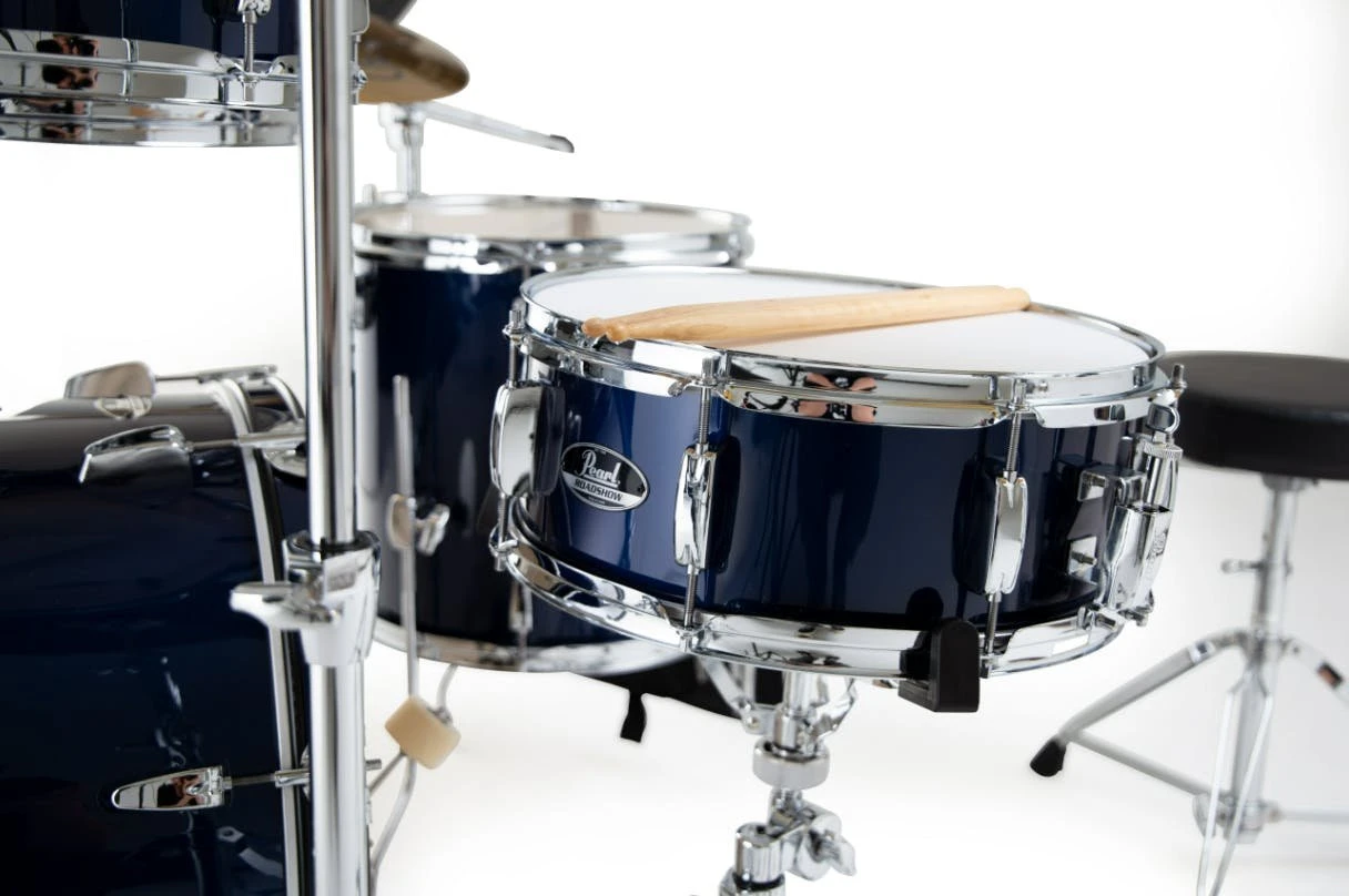 Pearl Roadshow 22" Acoustic Drum Kit in Royal Blue Metallic - PR royal Blue 1.jpg