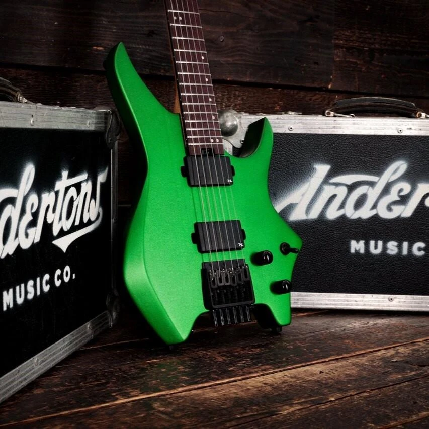HILS NEXT HN3 Gen 1 Headless Electric Guitar in Satin Metallic Emerald Green - HN3SMEG-GEN1-Beauty.jpg