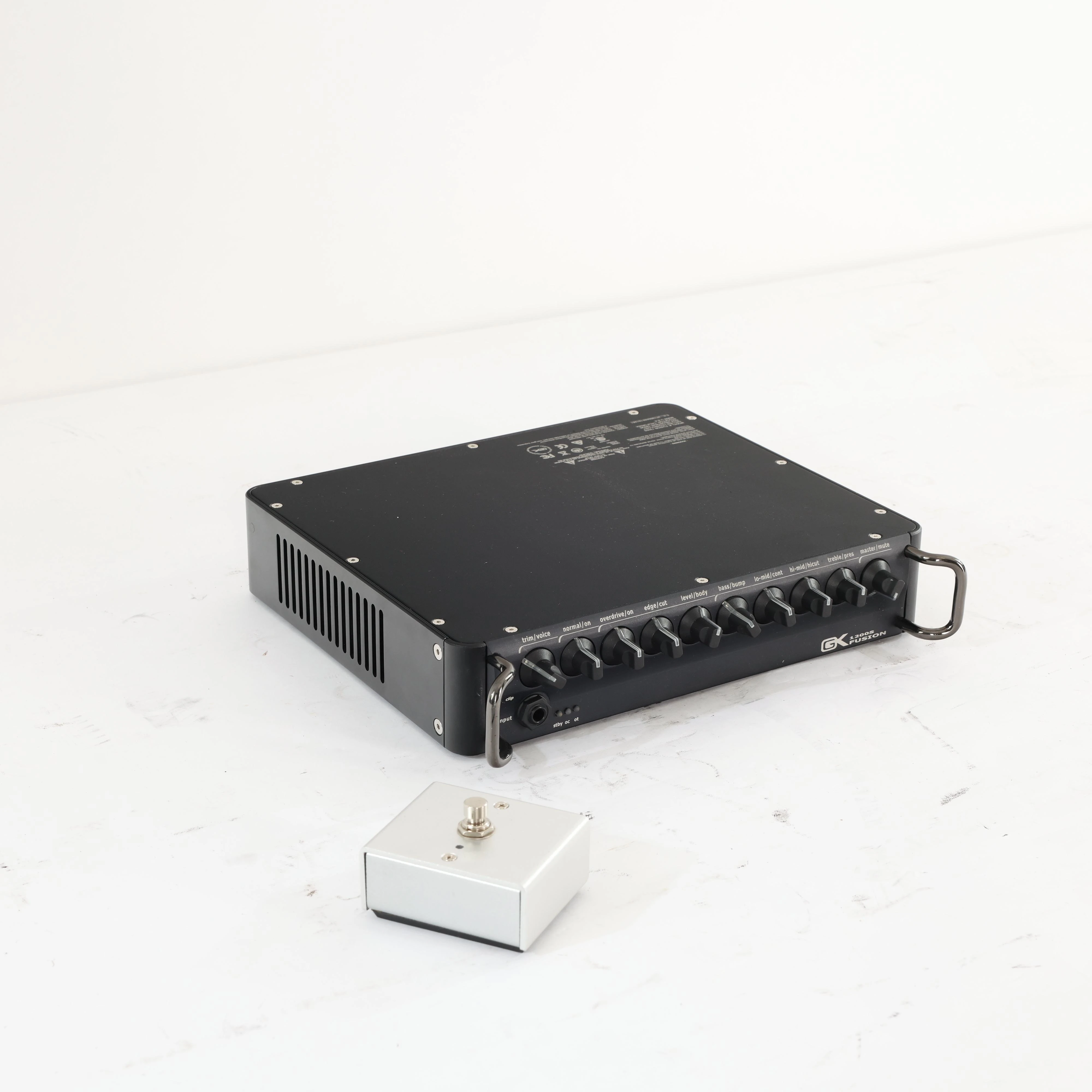 Second Hand Gallien-Krueger Fusion 1200S Bass Amp Head 109 - SH-221-0109 (4).jpg