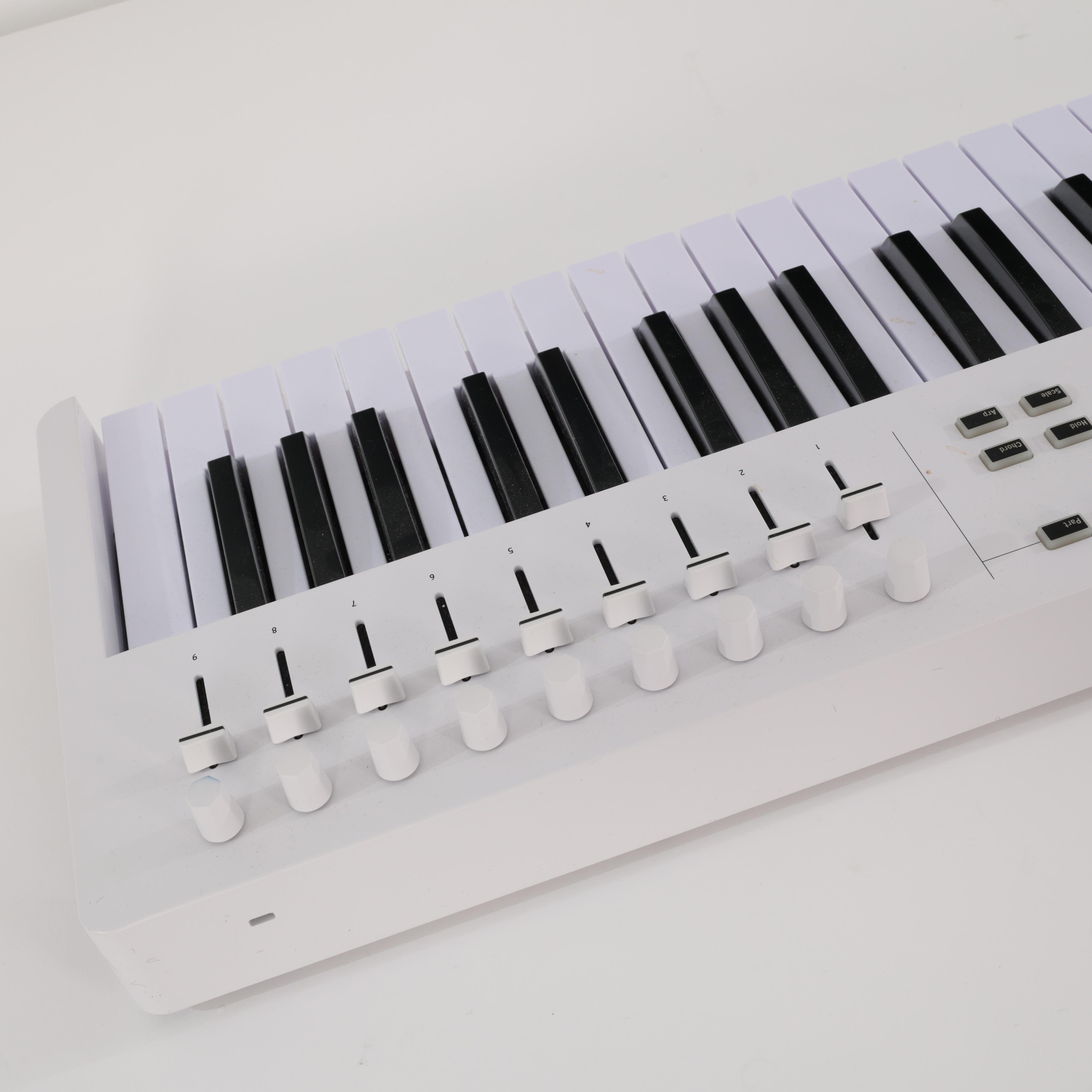Second Hand Arturia Keylab Essential 49 MKII 802 - SH-204-1802 (7).jpg