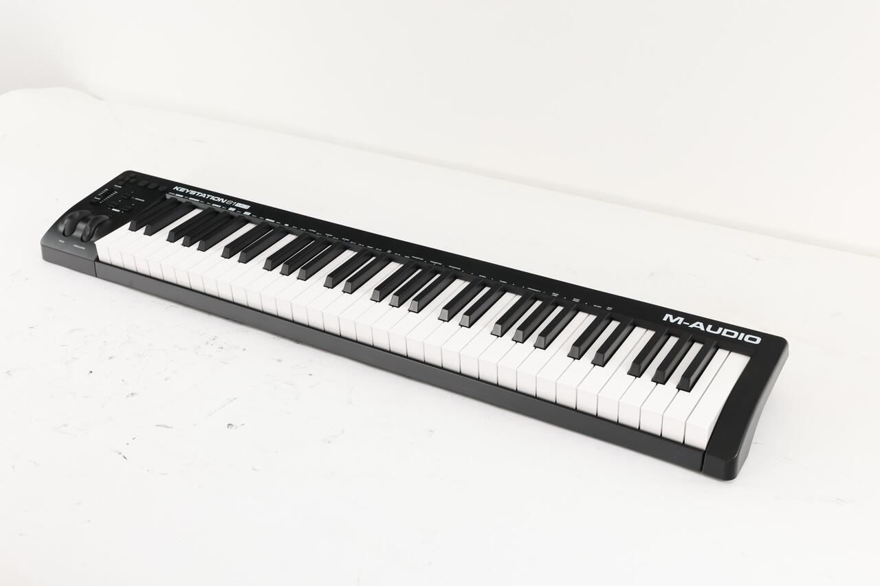Second Hand M-Audio Keystation 61 mk III MIDI Keyboard & Controller 784 - SH-204-1784 (3).jpg