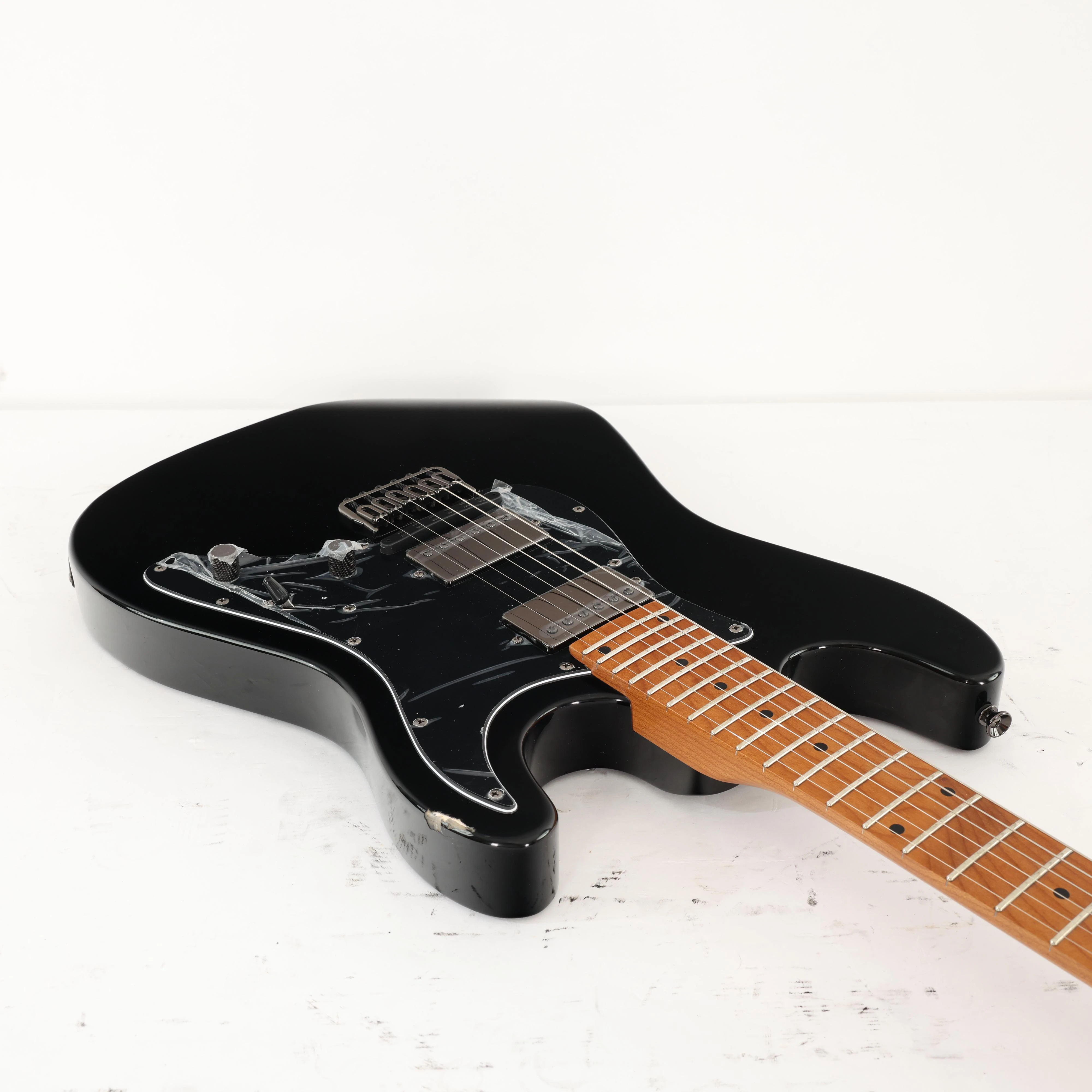 B Stock : Jamstik Standard MIDI Guitar in Royal Blue - 001 - B-JSTMG-BLK-0001 (8).jpg