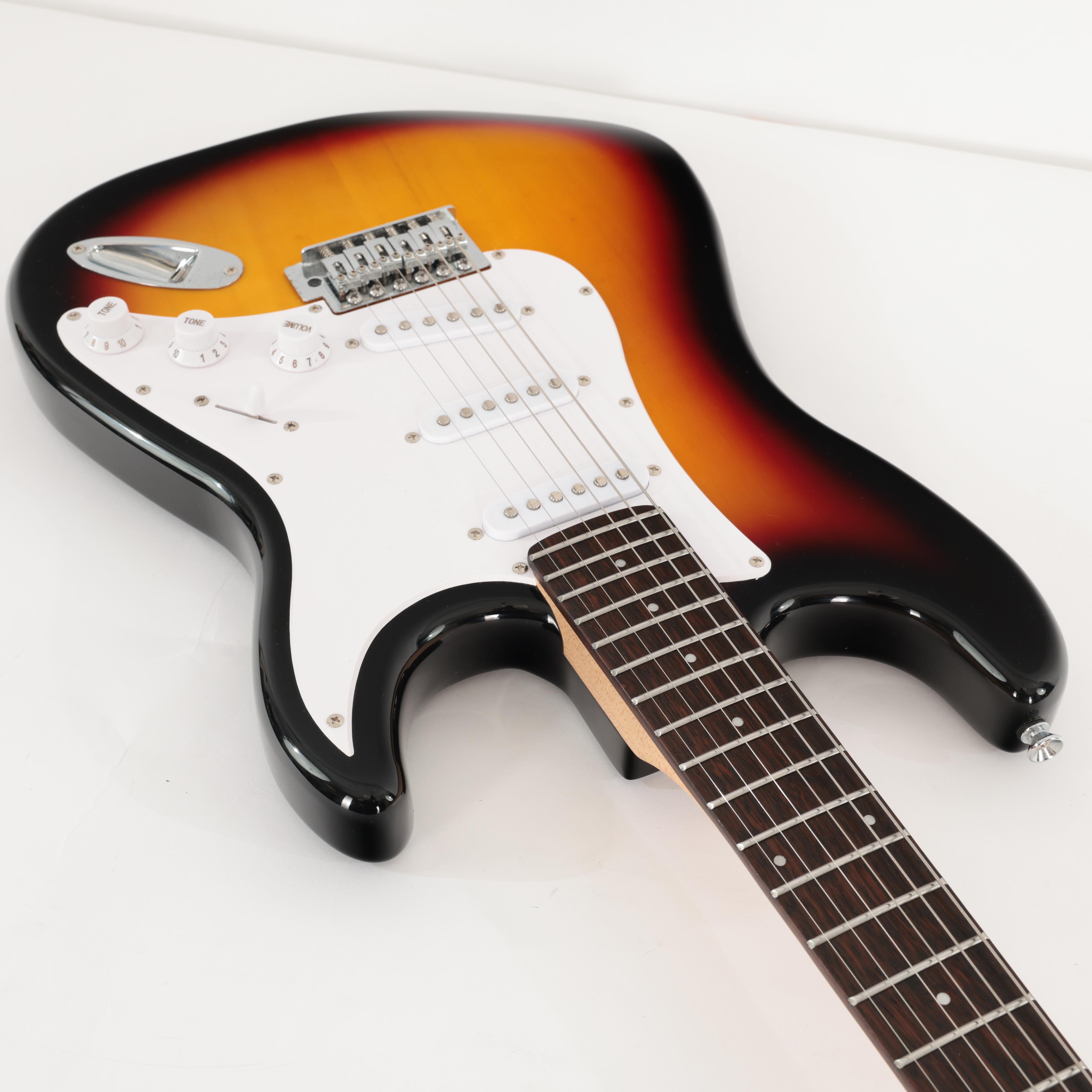 Second Hand Antiquity ST1 Electric Guitar in 3-Tone Sunburst 114 - SH-221-0114 (8) - Copy.jpg