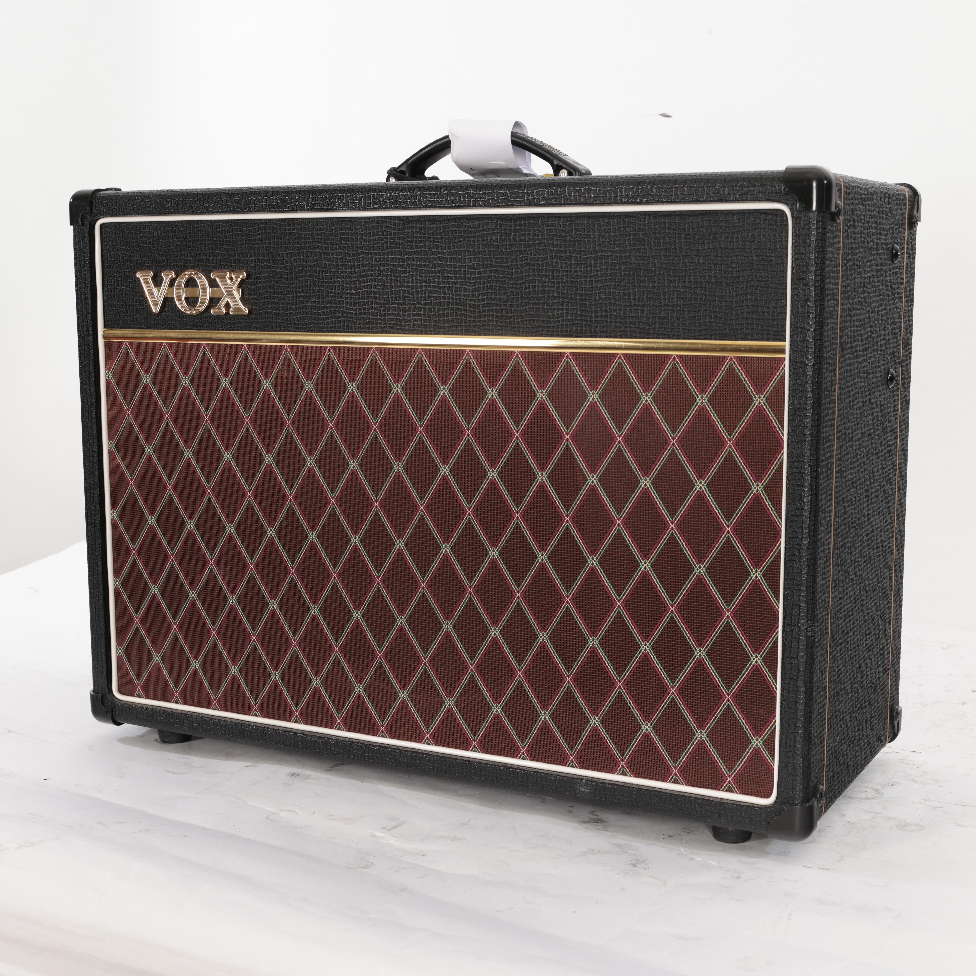 Second Hand VOX AC15C1X Alnico Blue Combo 598 - SH-114-2598 (4).jpg