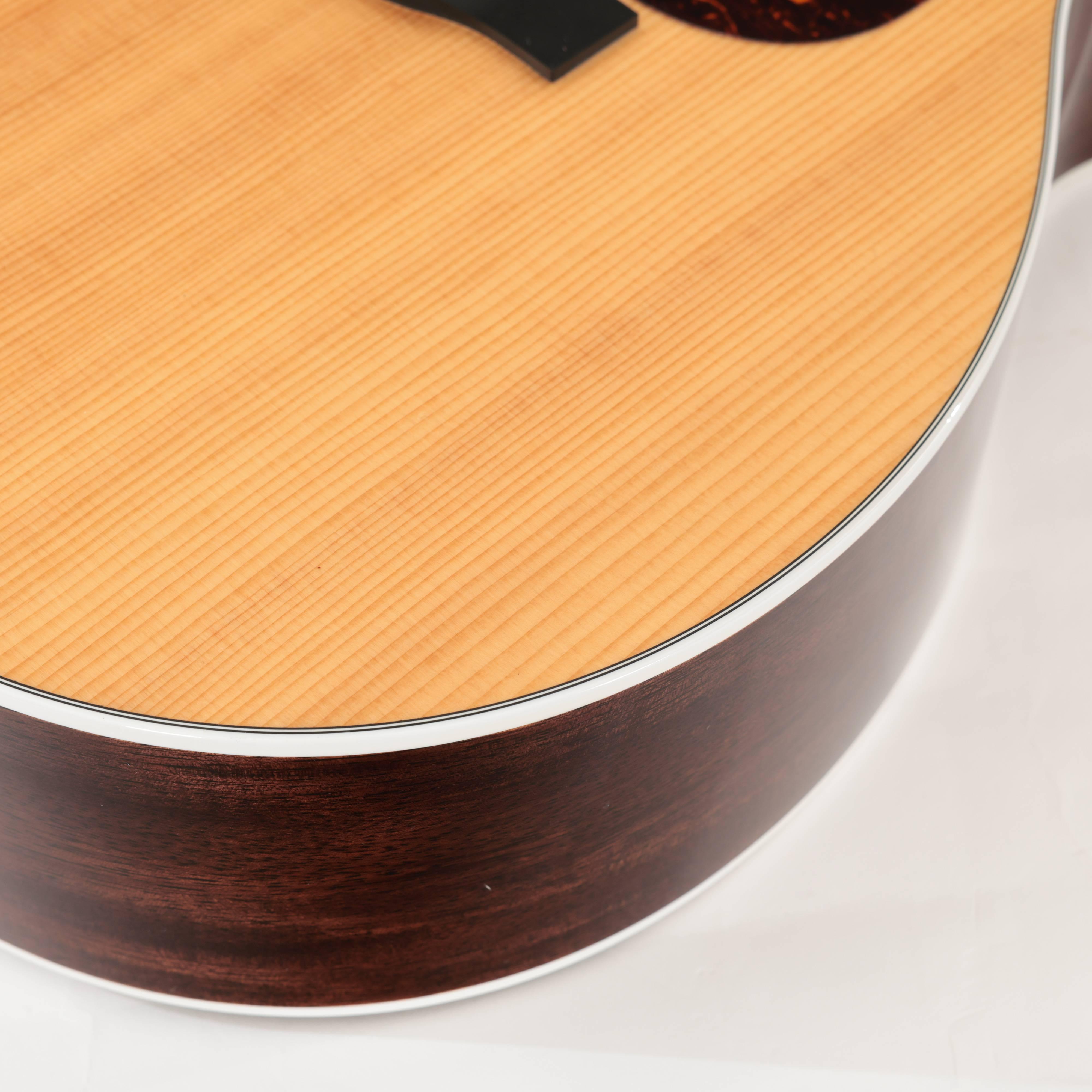 Second Hand Martin Road Series 000-13E in Natural 122 - SH-221-0122 (11).jpg