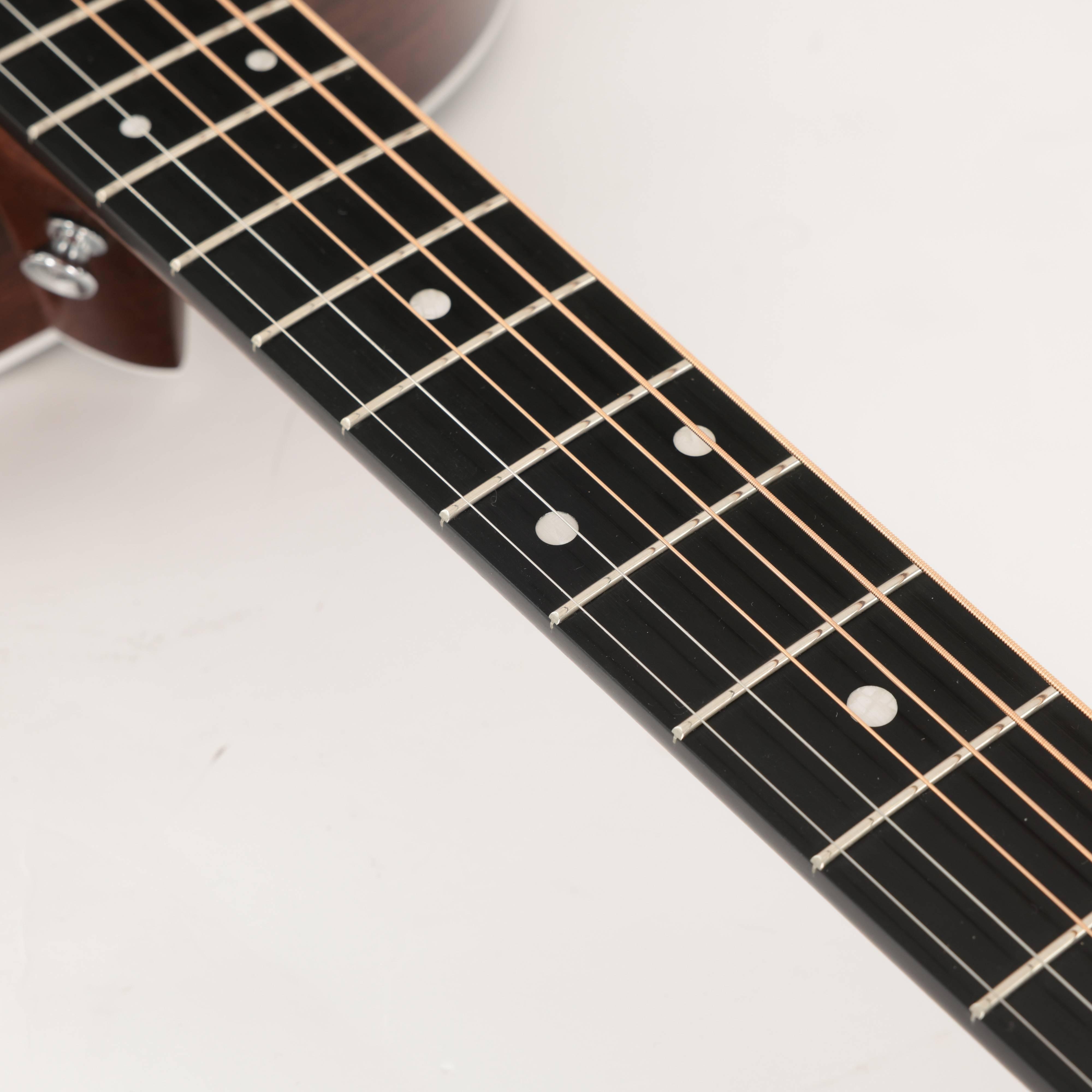Second Hand Martin Road Series 000-13E in Natural 122 - SH-221-0122 (14).jpg