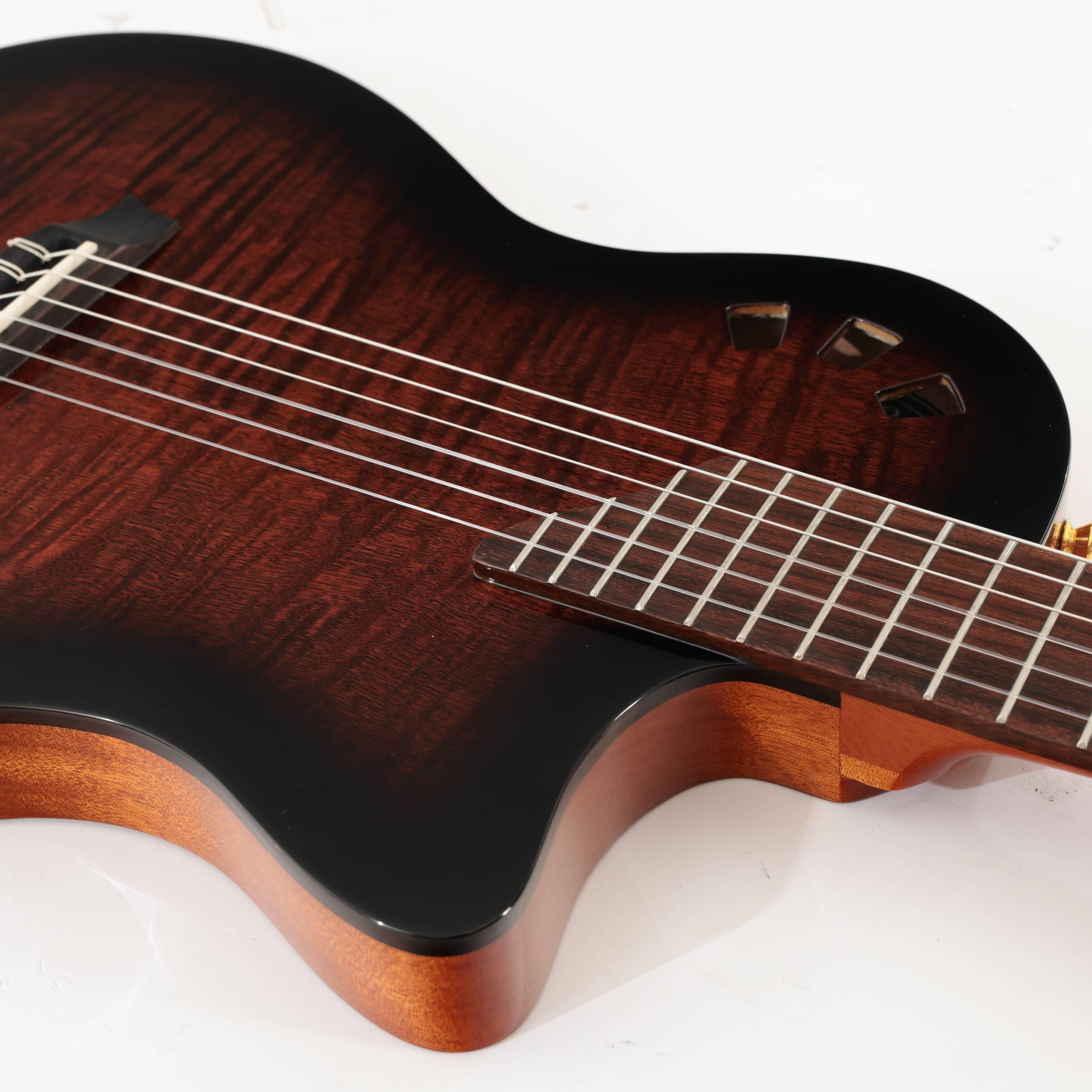 Second Hand Cordoba Stage Series in Edge Burst With gigbag 415 - SH-141-6415 (9).jpg