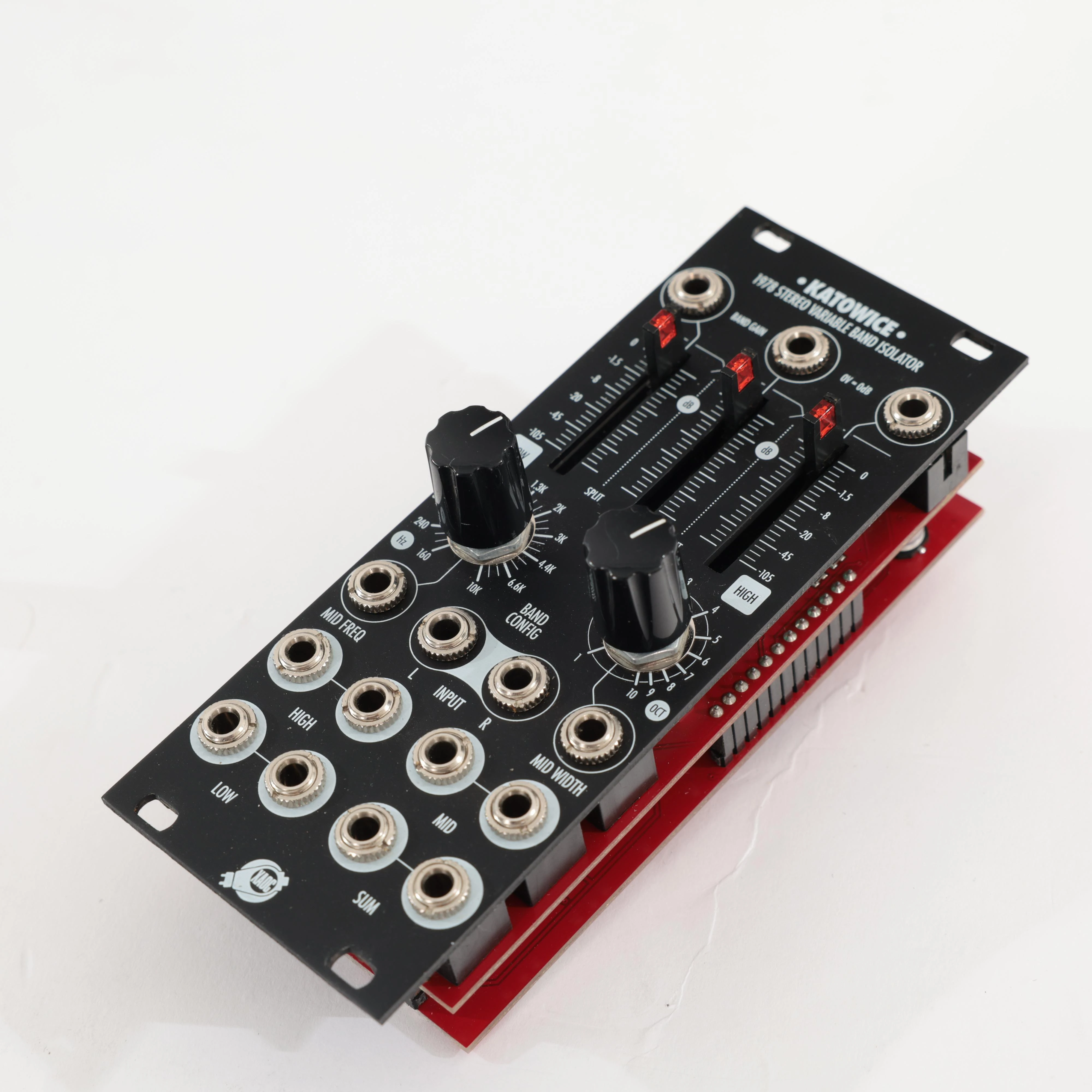 Second Hand XAOC Devices Katowice Stereo Isolator Eurorack module 810 - SH-204-1810 (5).jpg