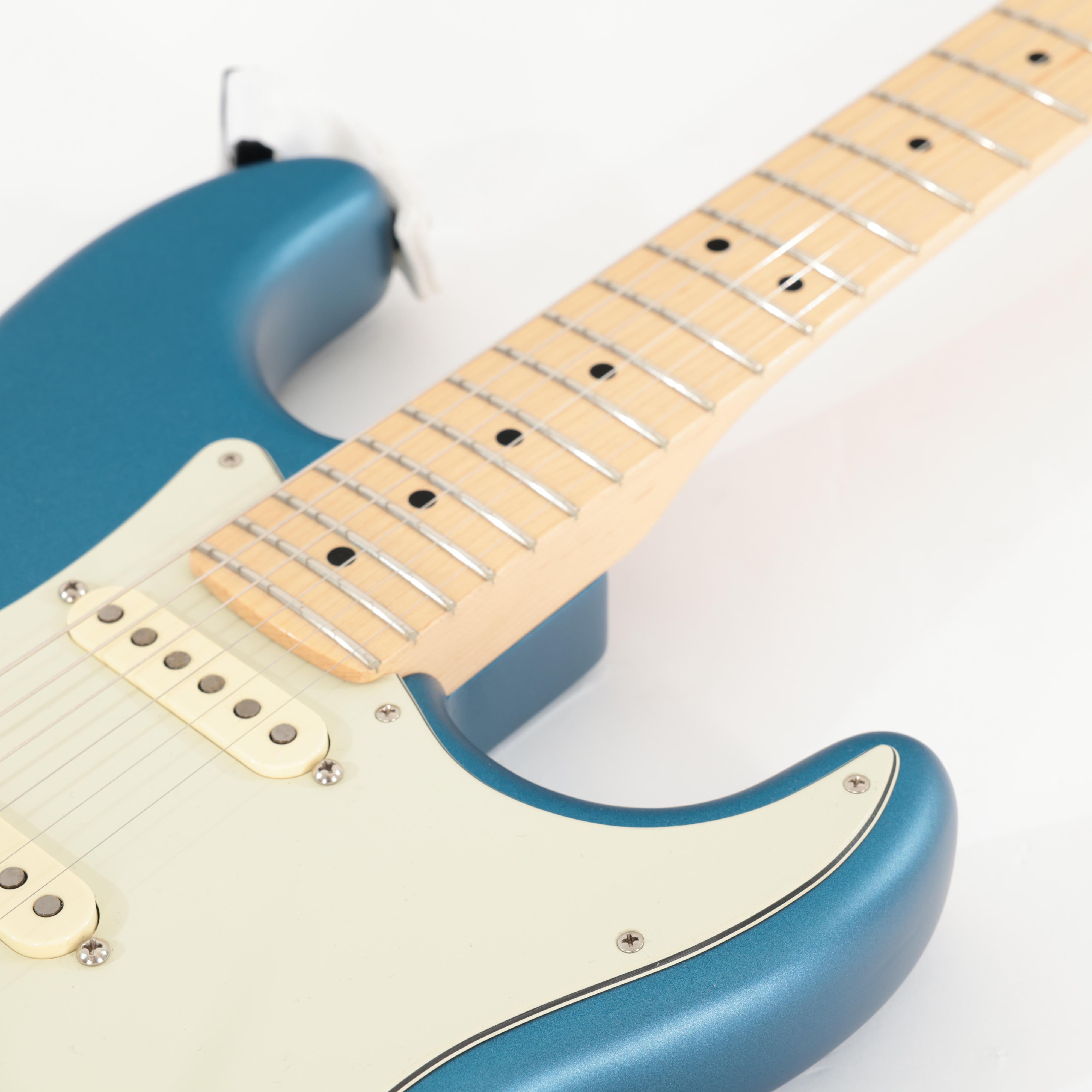 Second Hand Fender American Performer Stratocaster in Blue 364 - SH-141-6364 (6).jpg