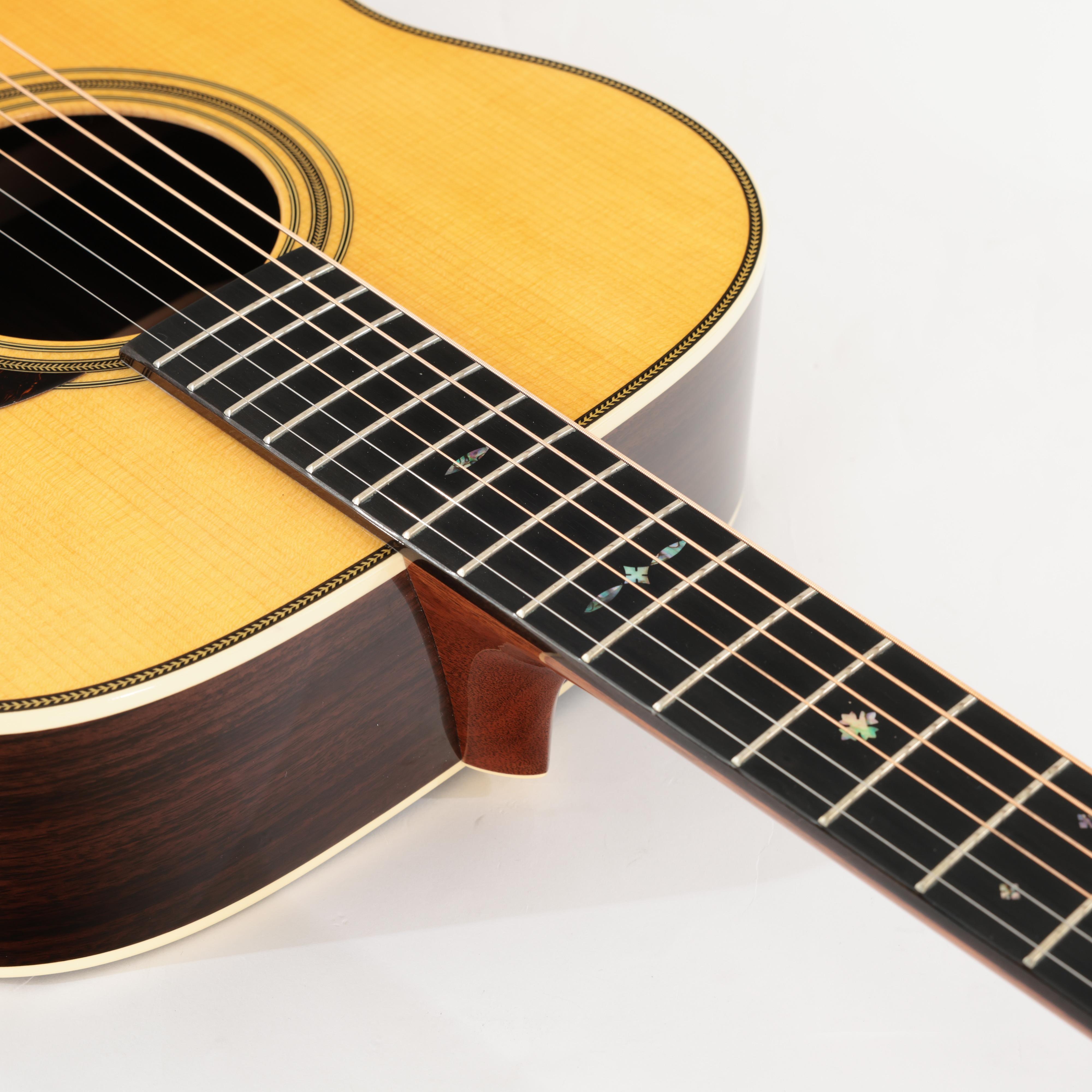 Second Hand Martin 000-28EC Clapton Signature 30th Anniversary In Natural 545 - SH-114-2545 (9).jpg