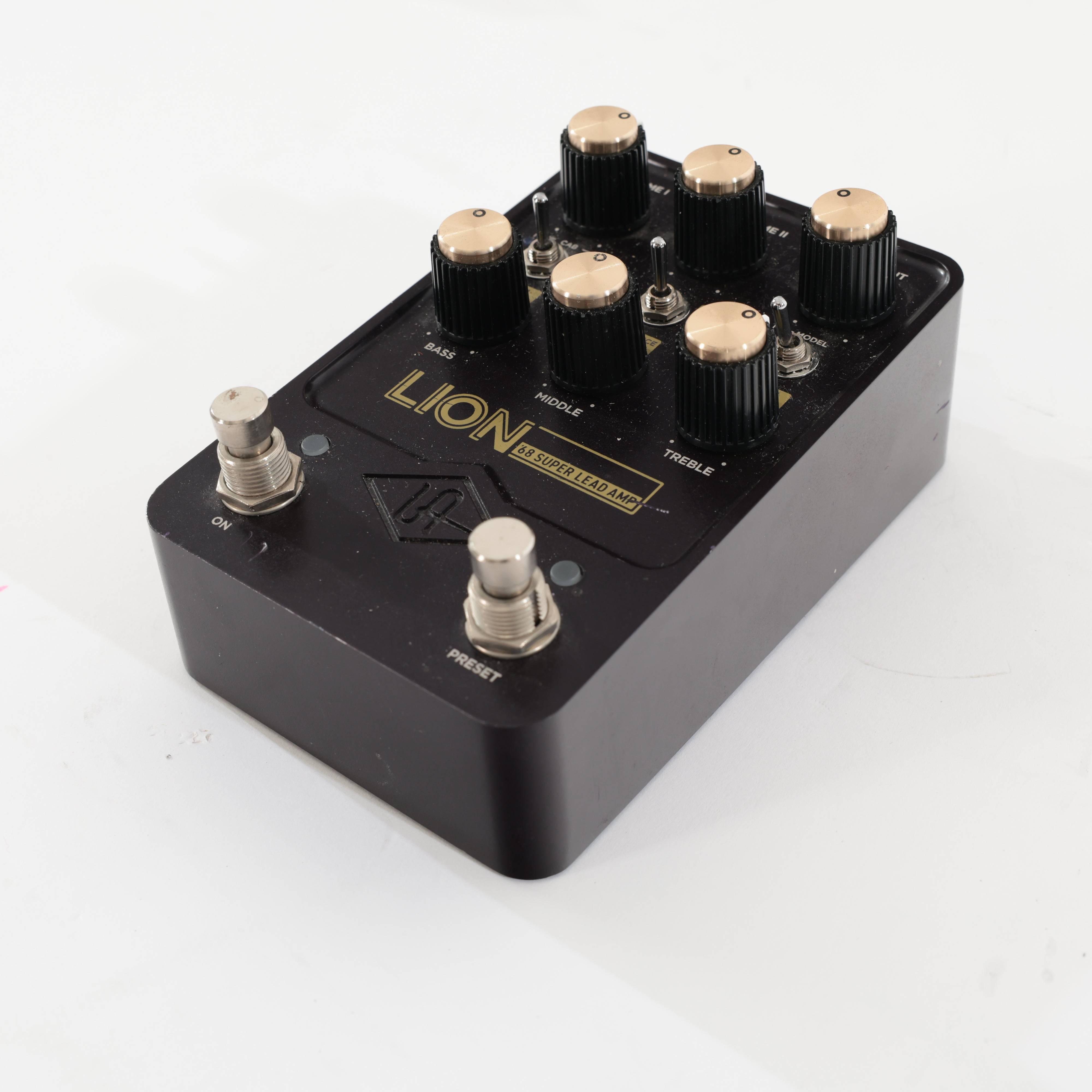 Second Hand Universal Audio UAFX Lion '68 Super Lead Amp Pedal 850 - SH-204-1850 (4).jpg