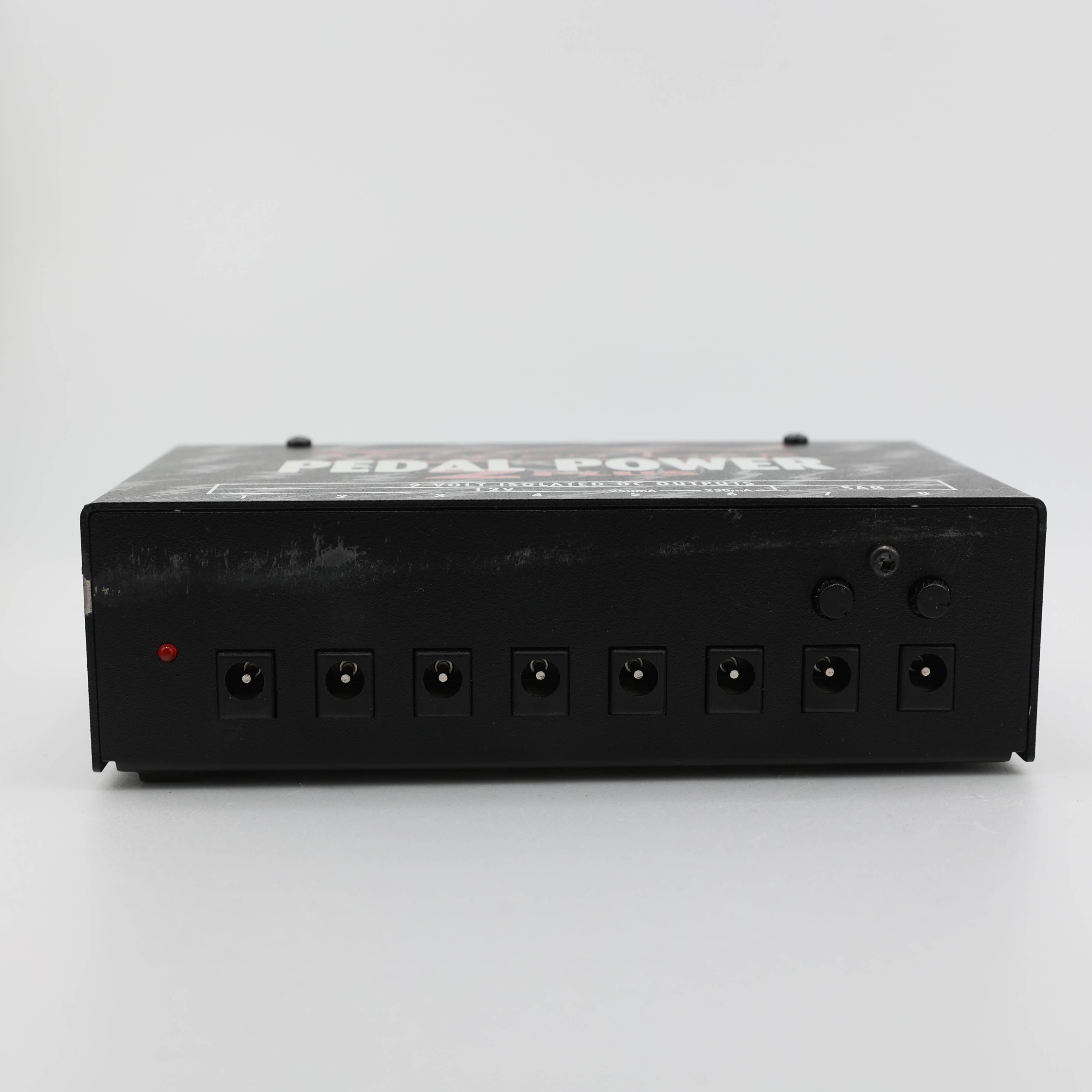 Second Hand Voodoo Labs Power Plus 2 Pedal Board Power Supply 383 - SH-122-1383 (6).jpg
