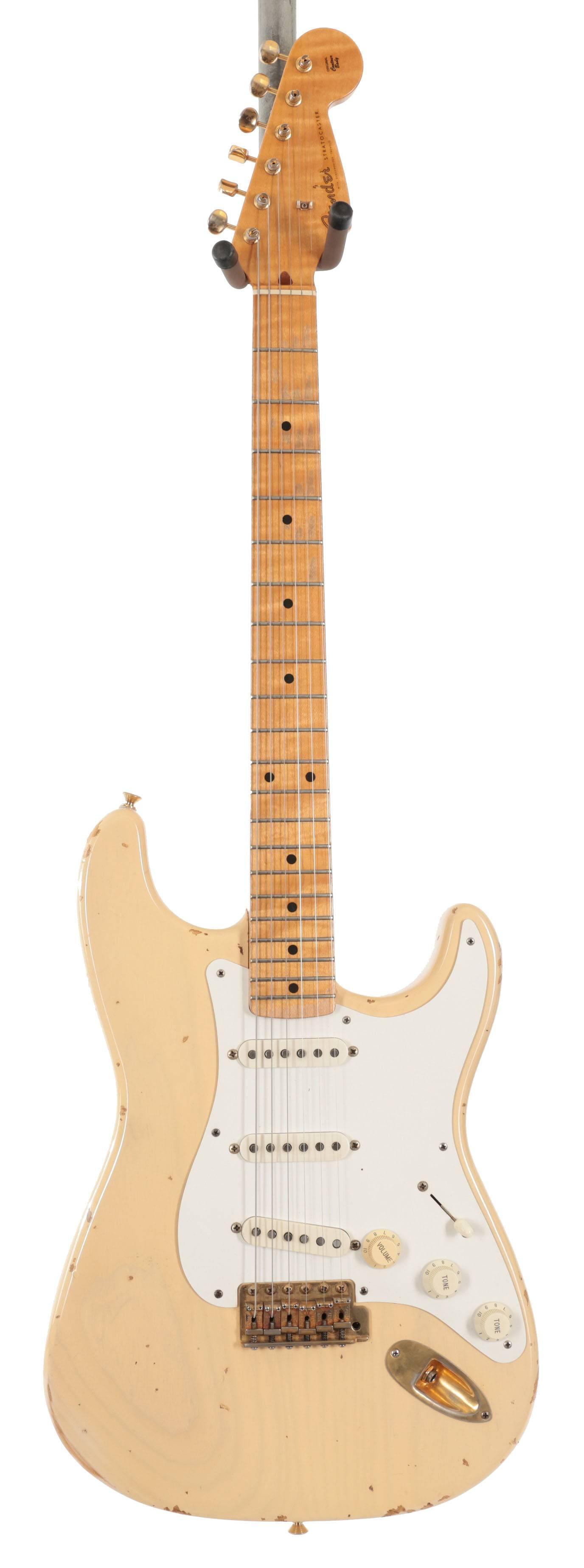 Second Hand Fender Custom Shop Vince Cunnetto 1996 Mary Kaye Strat 634 - SH-114-2634 (3).jpg