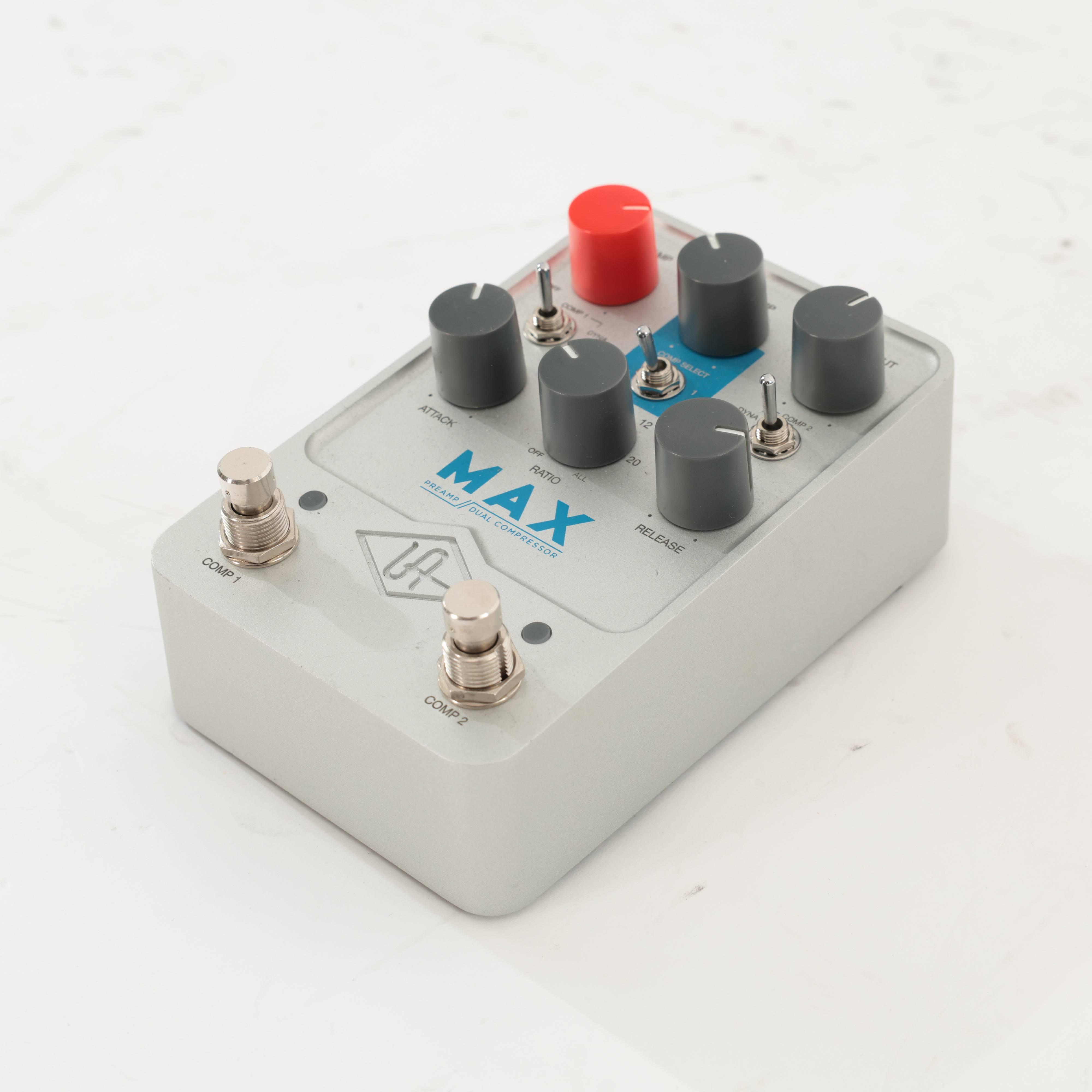 Second Hand Universal Audio UAFX Max Dual Compressor & Preamp Pedal 719 - SH-241-6719 (4).jpg