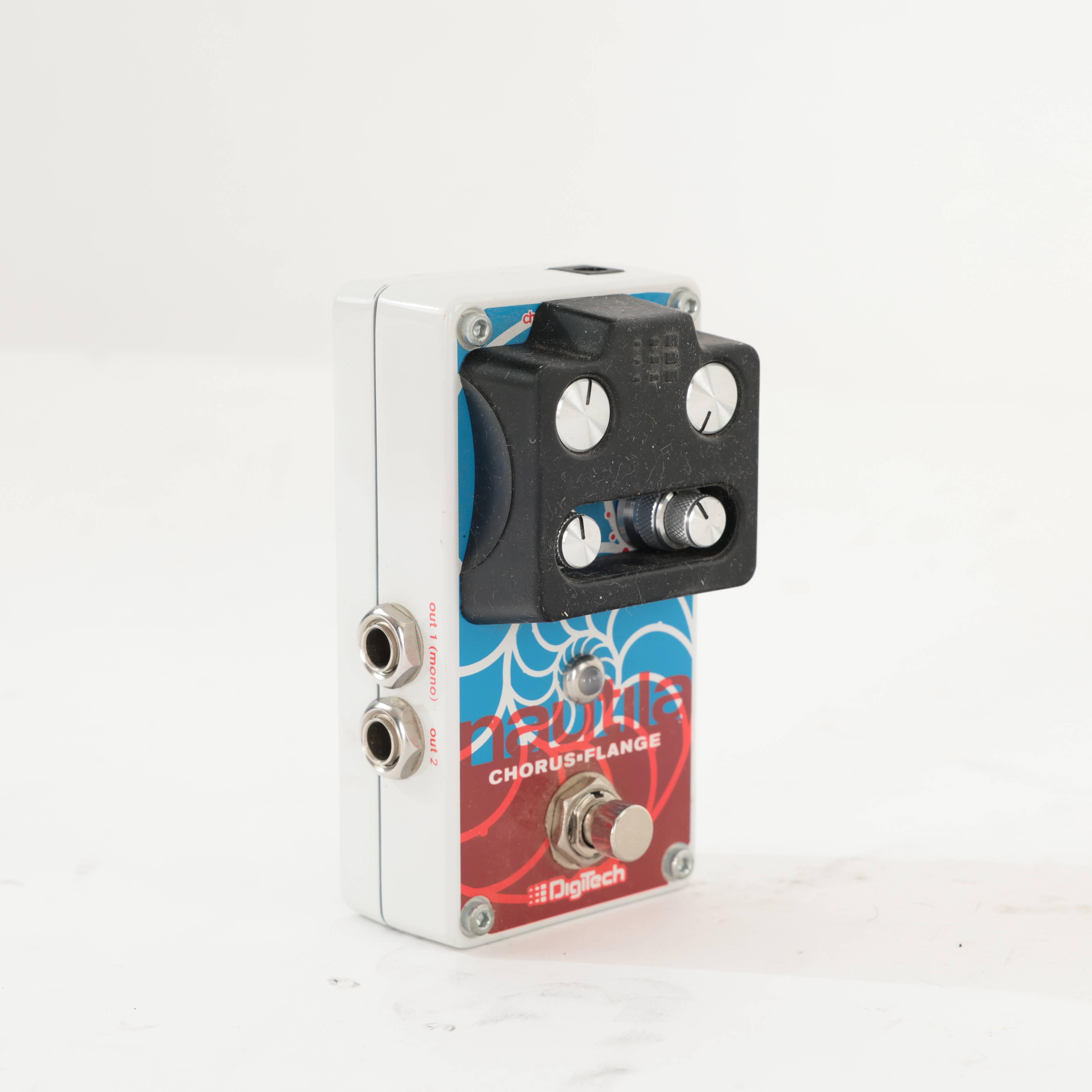 Second Hand DigiTech Nautila Chorus Flanger 569 - SH-197-0569 (3).jpg