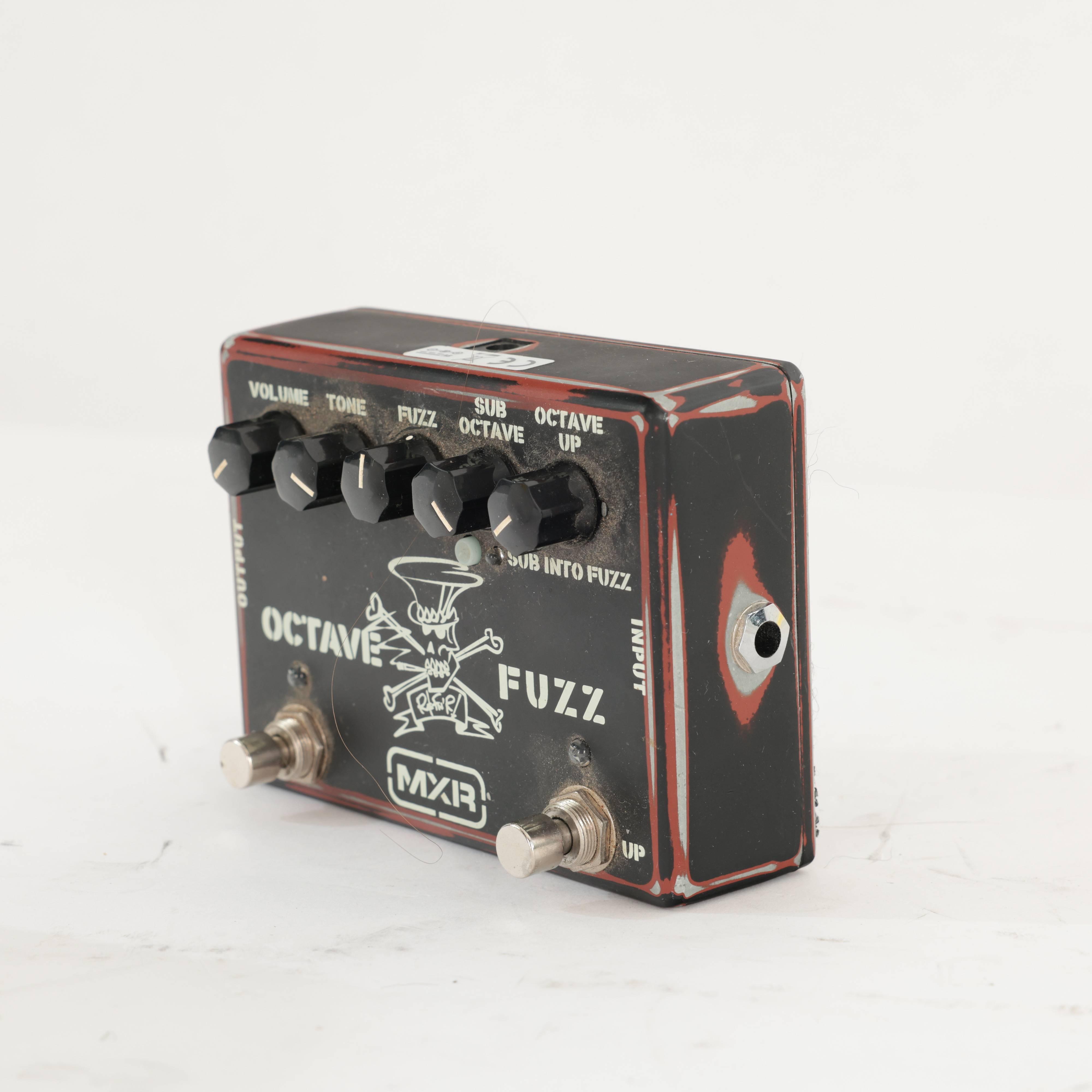 Second Hand MXR Slash Octave Fuzz 572 - SH-197-0572 (4).jpg