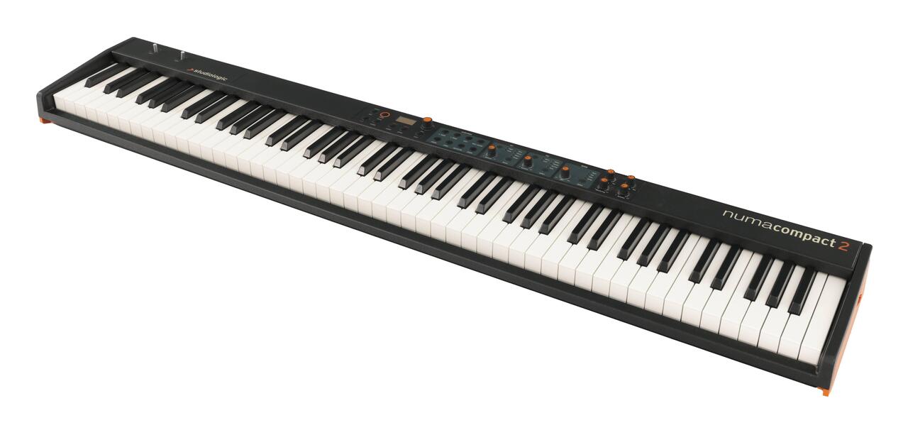 Second Hand Studiologic Numa Compact 2 064 - SH-130-1064 (3).jpg