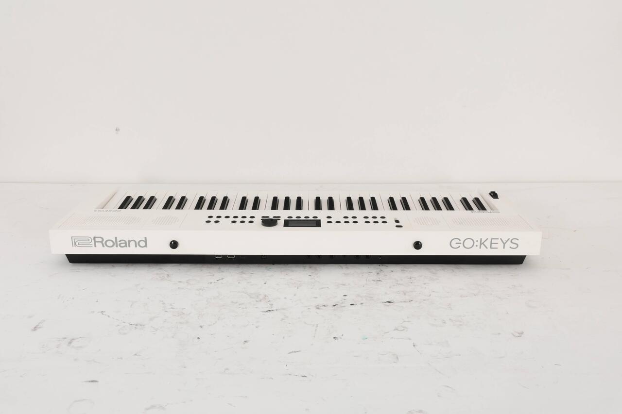 Second Hand Roland Go Keys 5 - 61 Key Keyboard In White 061 - SH-130-1061 (5).jpg