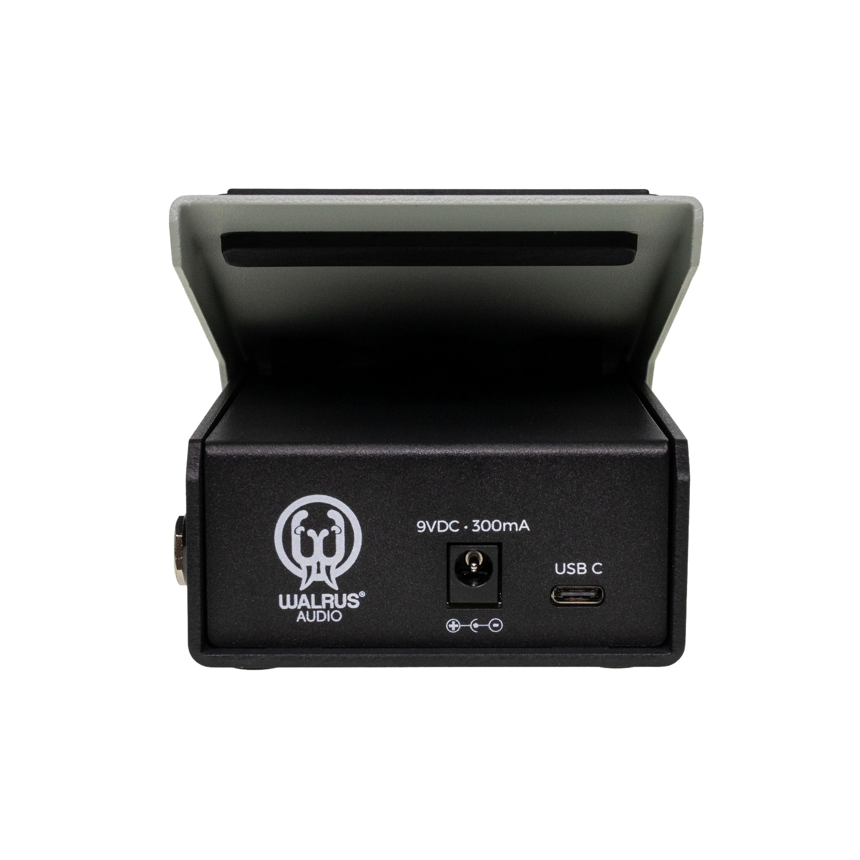 Walrus Audio Canvas Expression Pedal - Walrus-Audio-Canvas-Expression-power-jacks-open.jpg