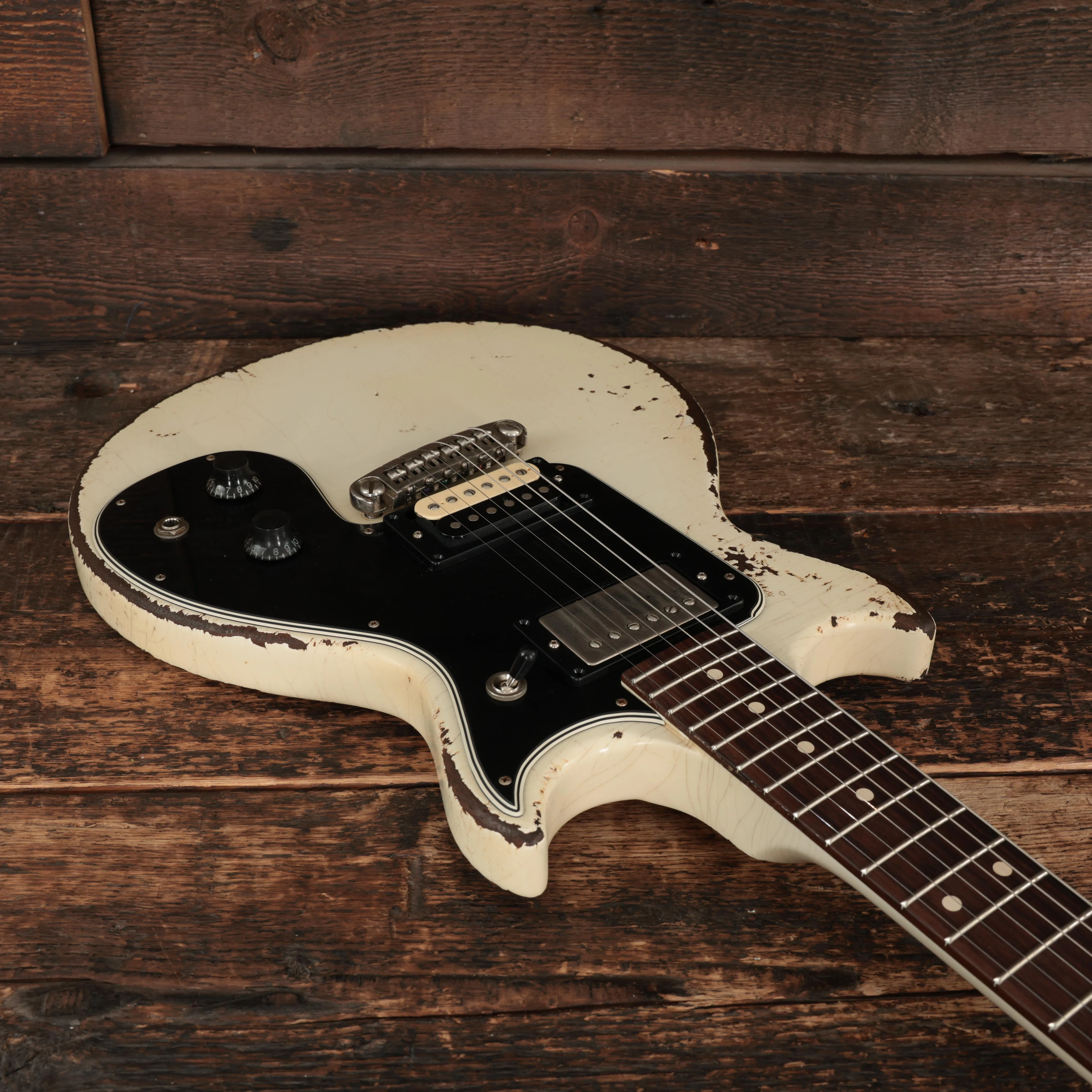 Rock N Roll Relics Blackheart Standard Heavy Aged in Olympic White - 262107 (11).JPG