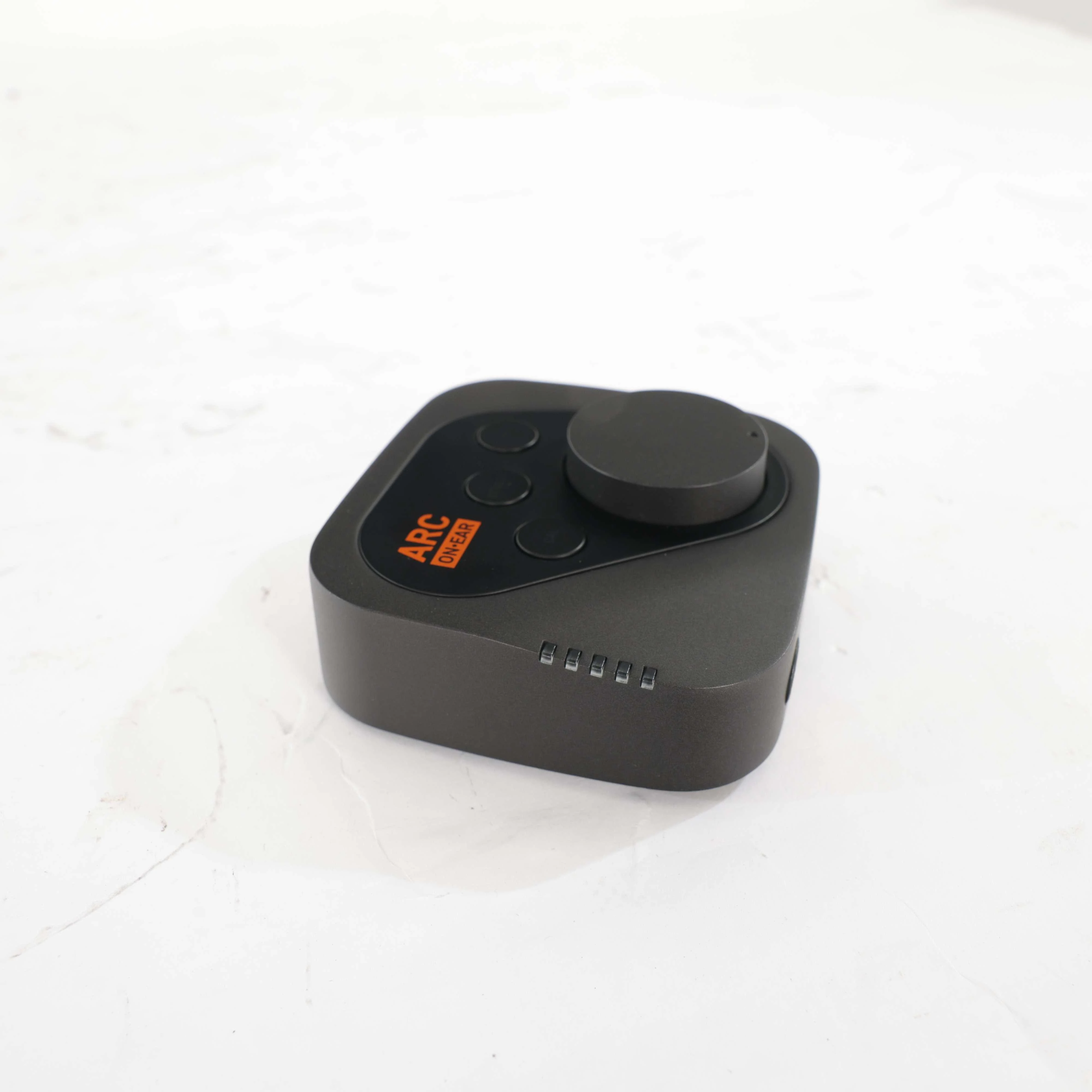 B Stock : IK Multimedia ARC On-Ear Standalone Hardware Headphone Correction/Virtual Monitoring System - 001 - B-IP-ARC--0001 (3).jpg