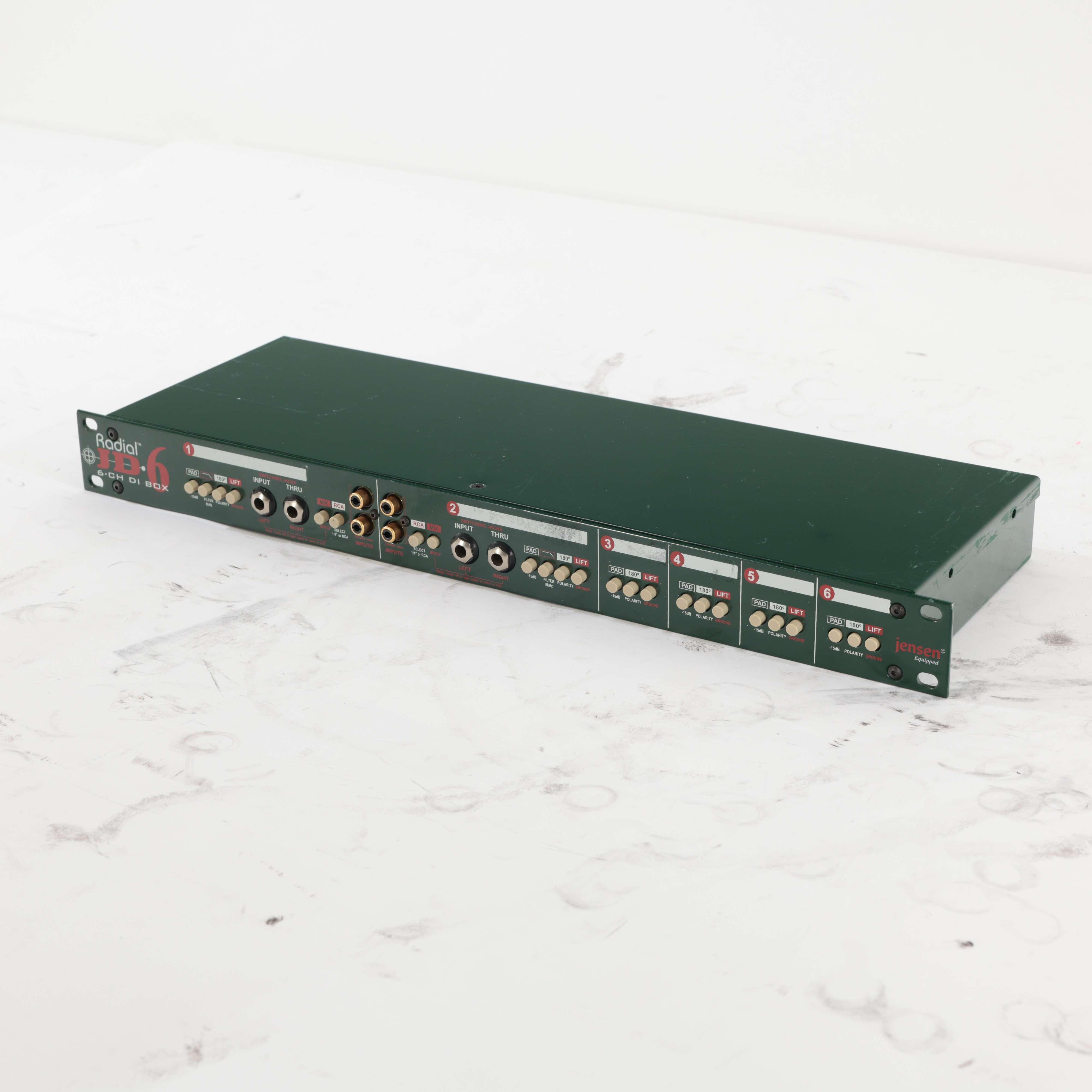 Second Hand Radial JD6 6-Channel Rackmount Passive Direct Box 079 - SH-130-1079 (3).jpg