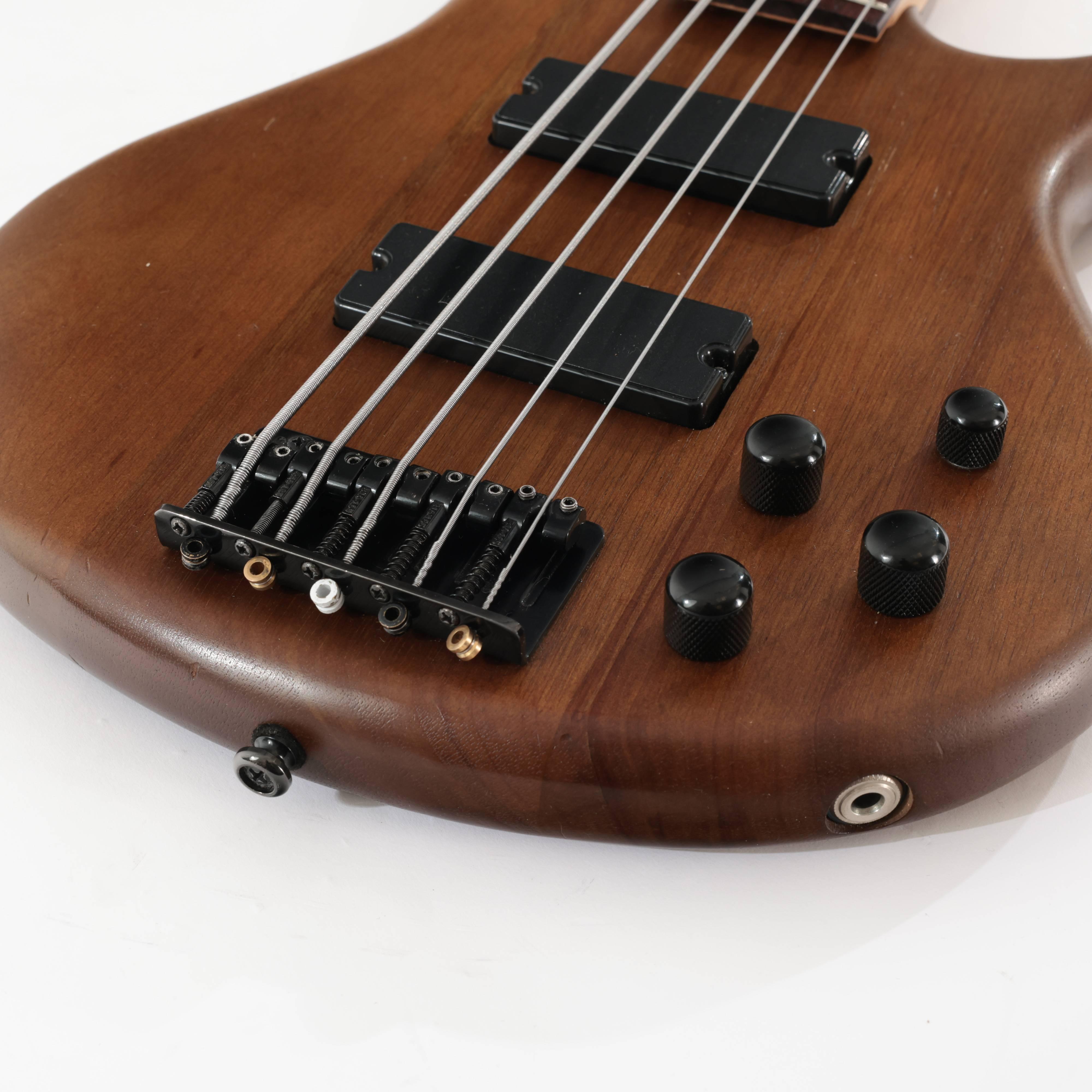 Second Hand Ibanez Gio 5 String GSR205B Bass 539 - SH-197-0539 (9).jpg