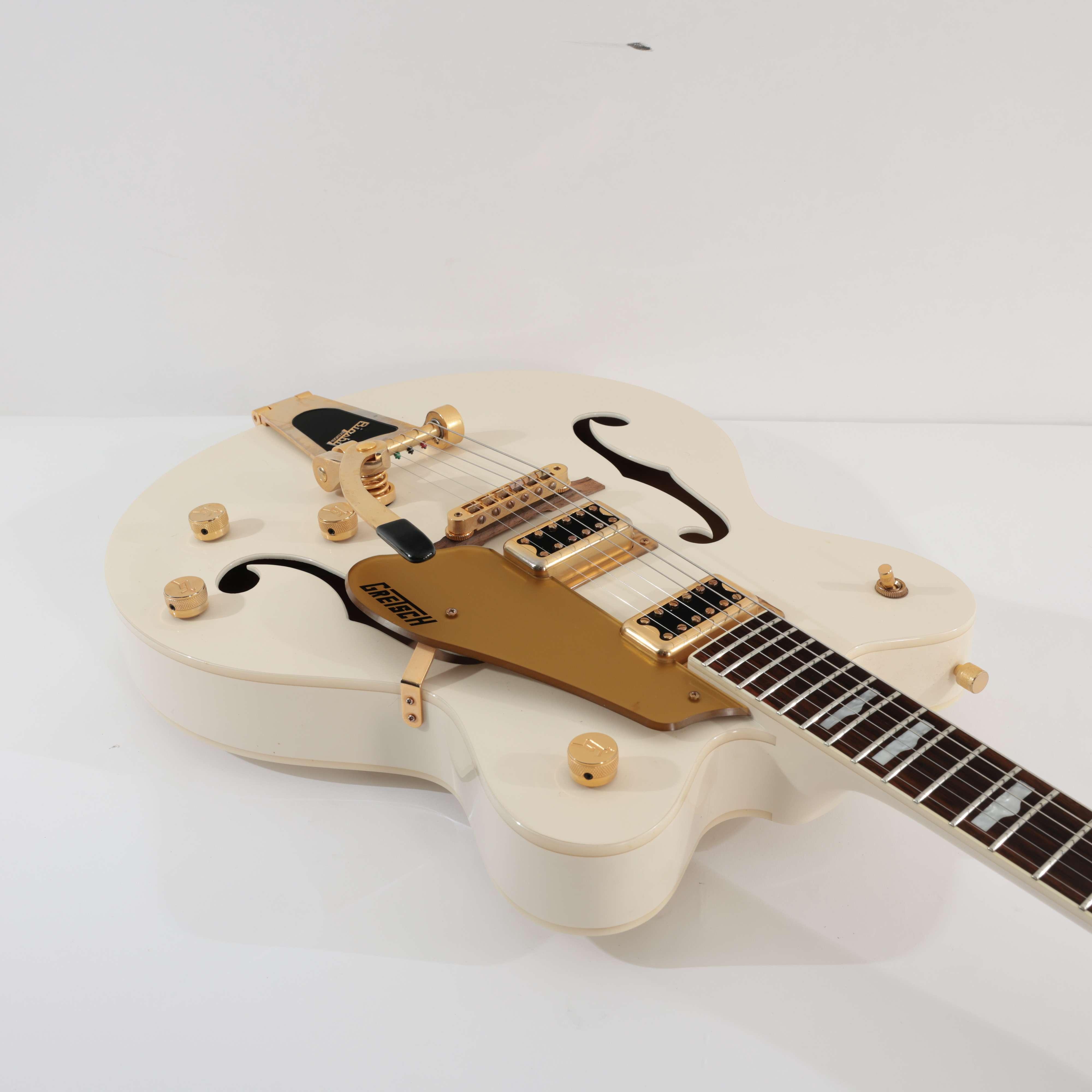 Second Hand Gretsch G5422t In White Made In Korea 583 - SH-197-0583 (8).jpg