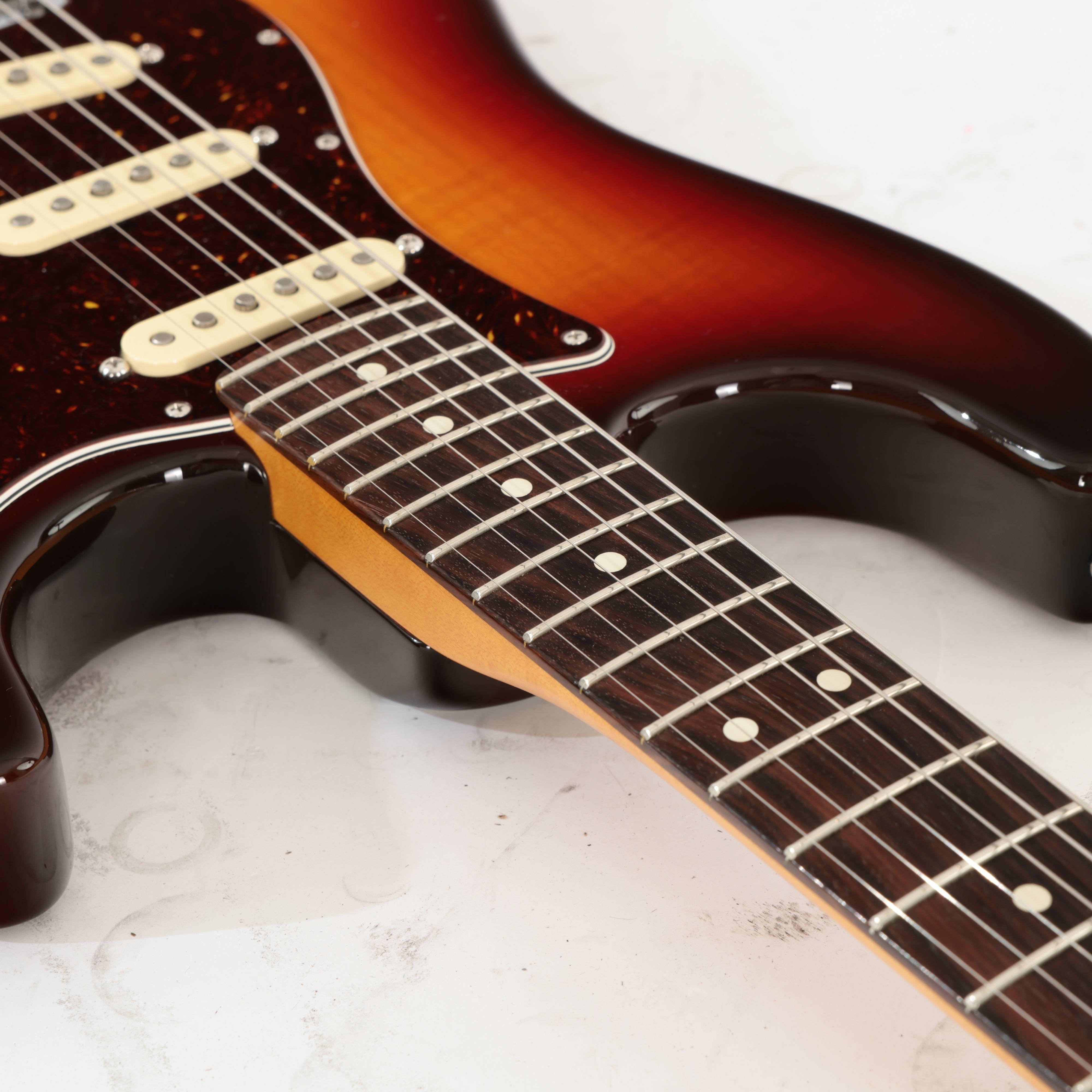 Second Hand Fender Pro II Strat 70th Anniversary Burst 644 - SH-114-2644 (9).jpg