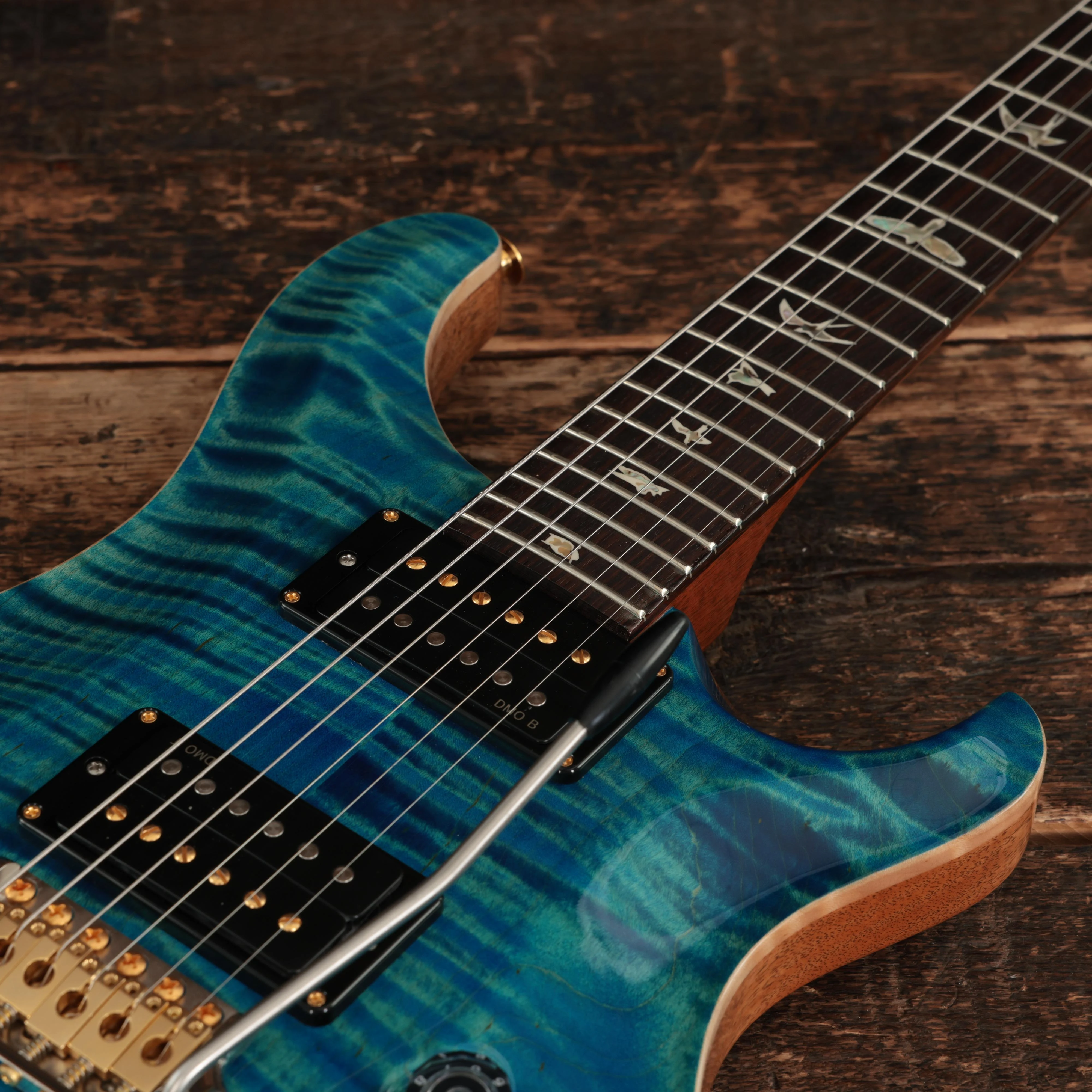 PRS Wood Library Custom 24-08 10-Top Electric Guitar in Arctic Blue - 0422308 (9).JPG