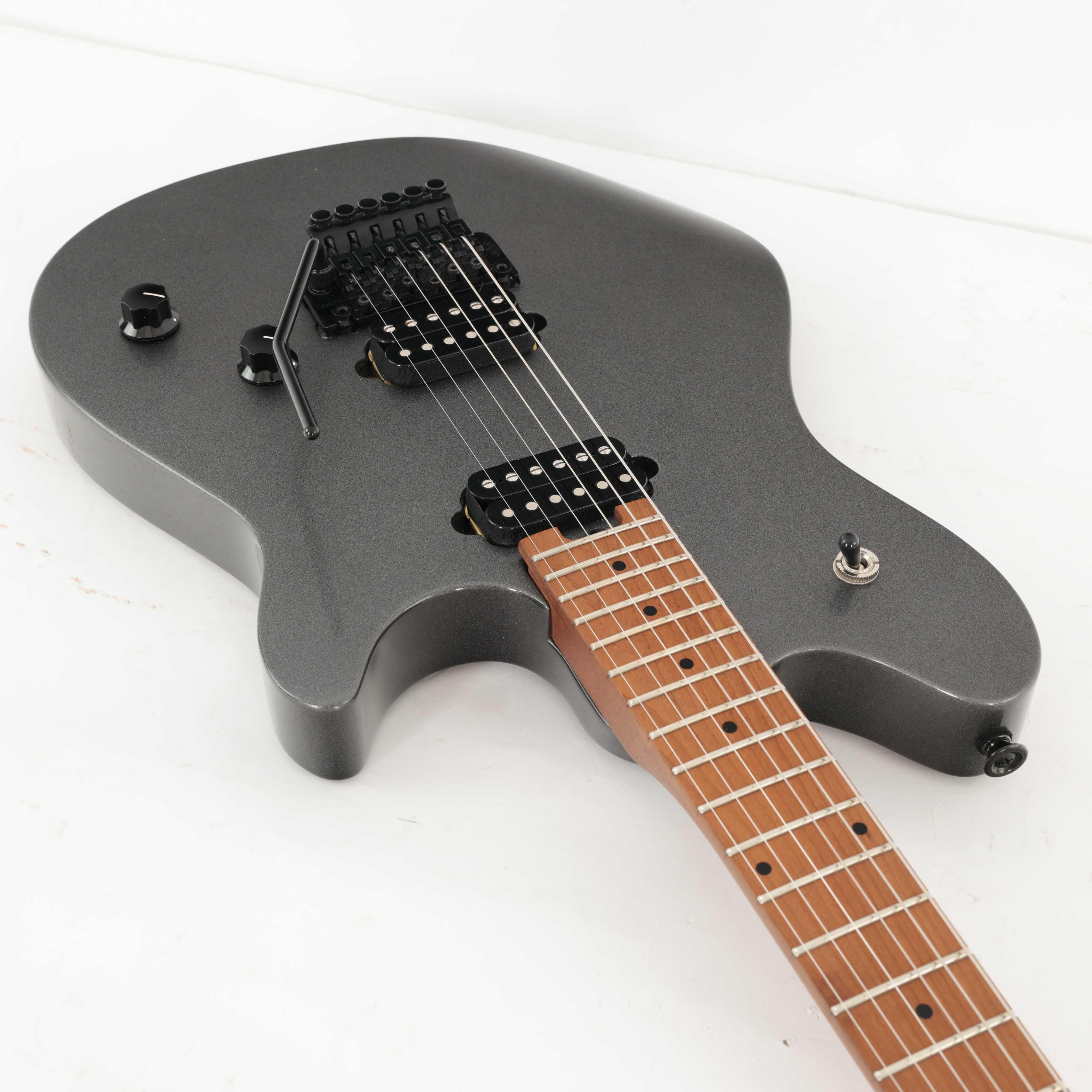 Second Hand EVH Wolfgang Standard FR Electric Guitar In Silver Sparkle #682 - SH-197-0682 (8).jpg