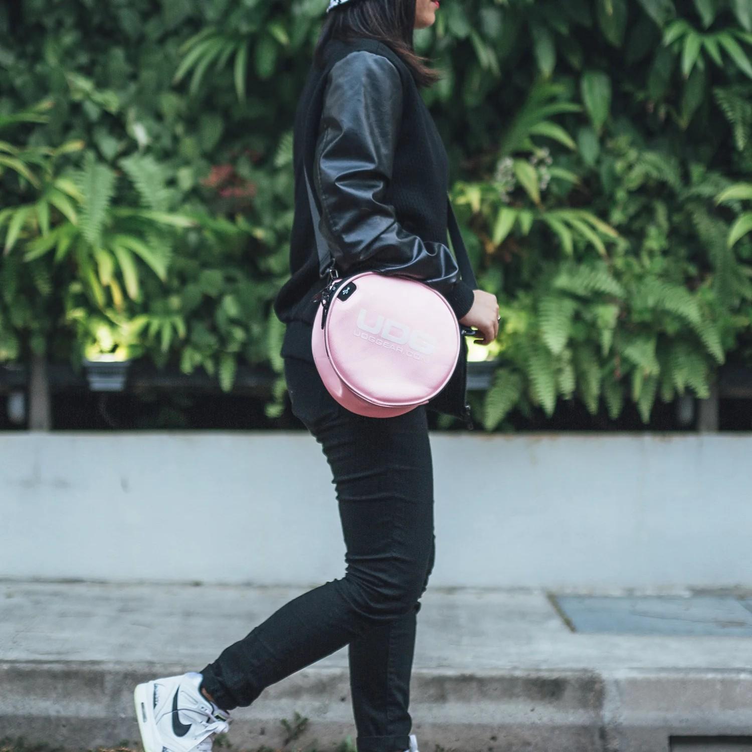 UDG Ultimate DIGI Headphone Bag in Pink - U9950PK (4).jpg