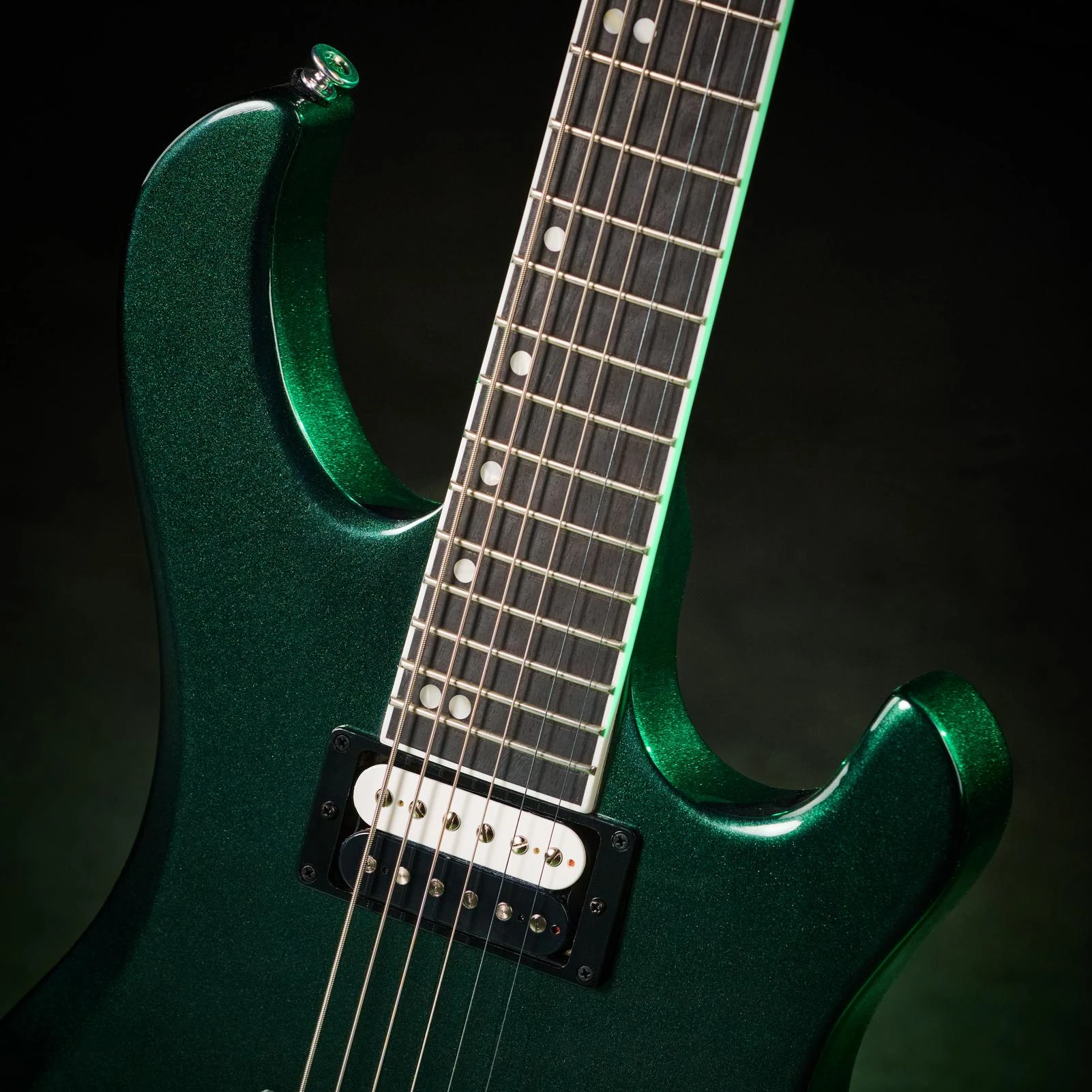 Gibson Victory Baritone Electric Guitar in British Racing Green - VICB00BGCH1-Beauty-Neck.jpg